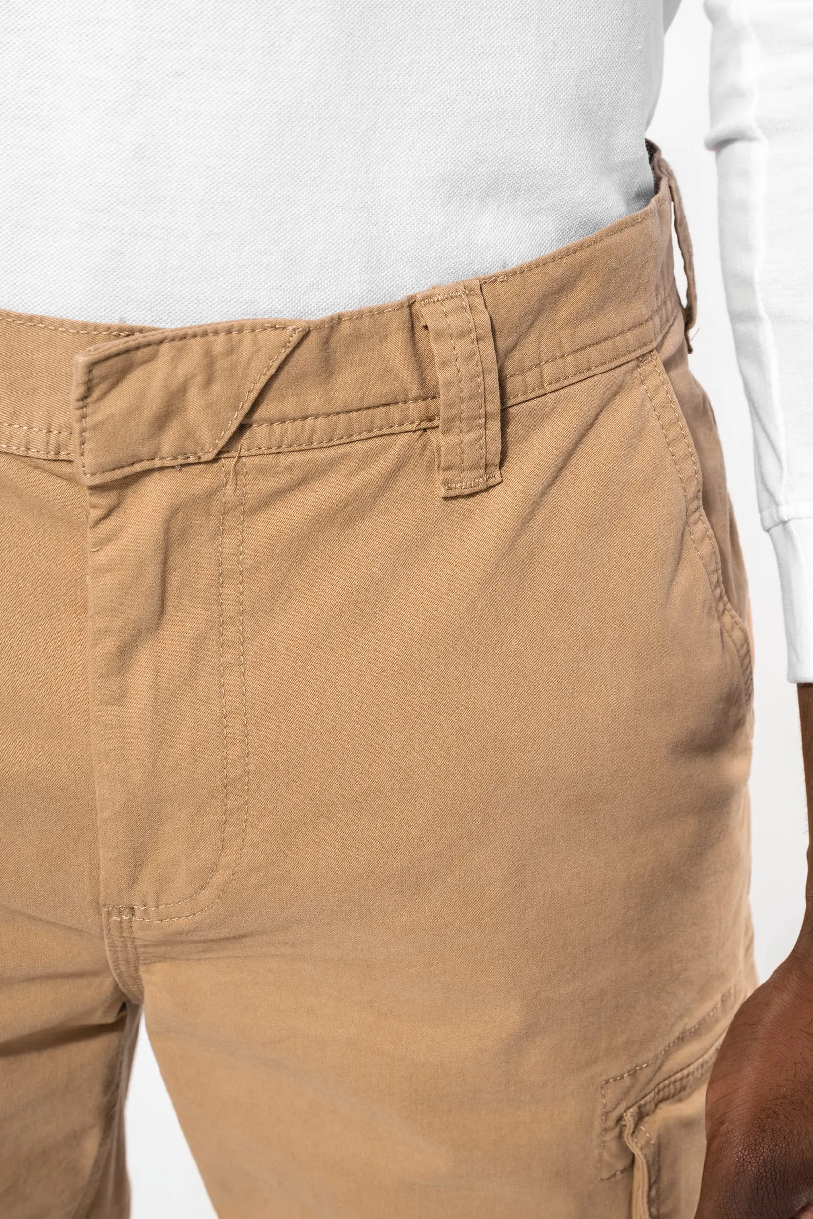 Pantalón multibolsillos hombre