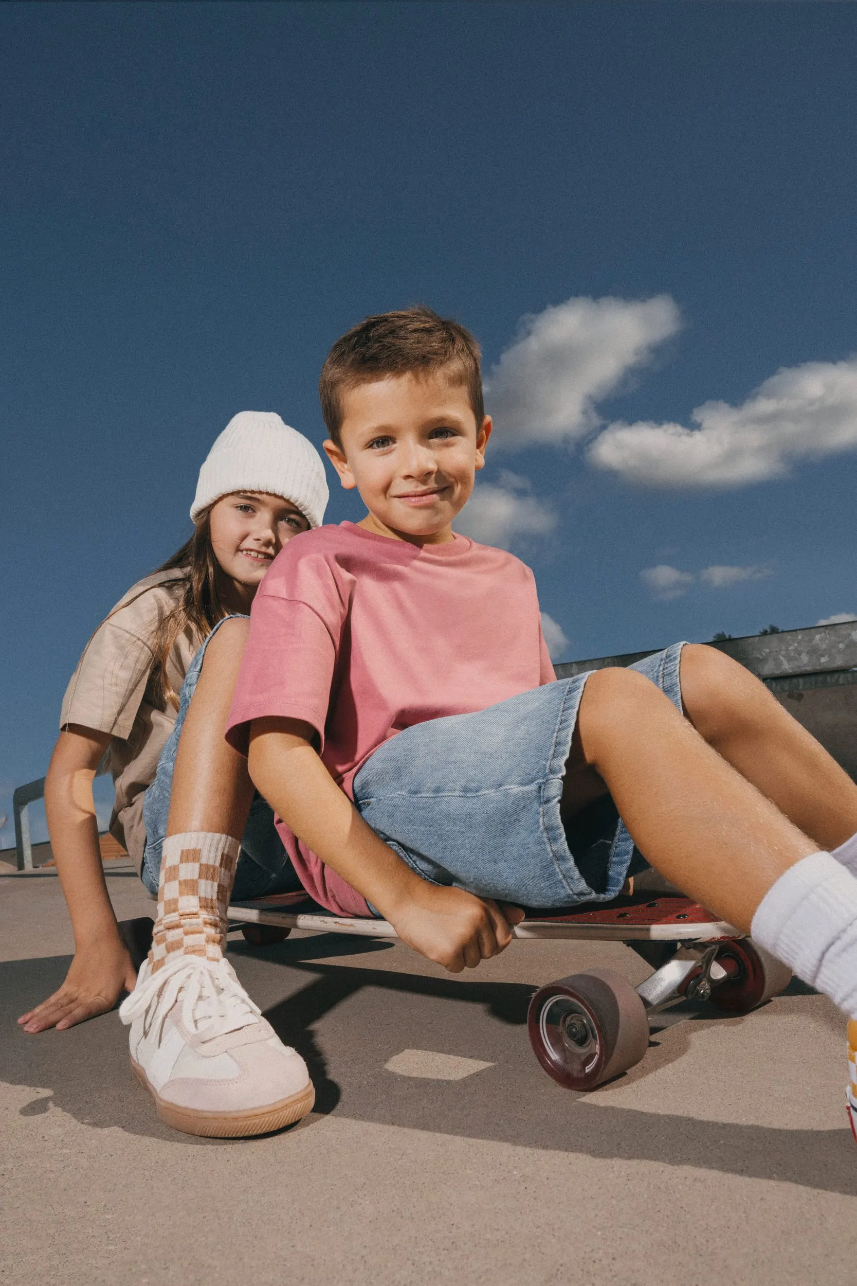 Camiseta ecorresponsable de hombros caídos infantil