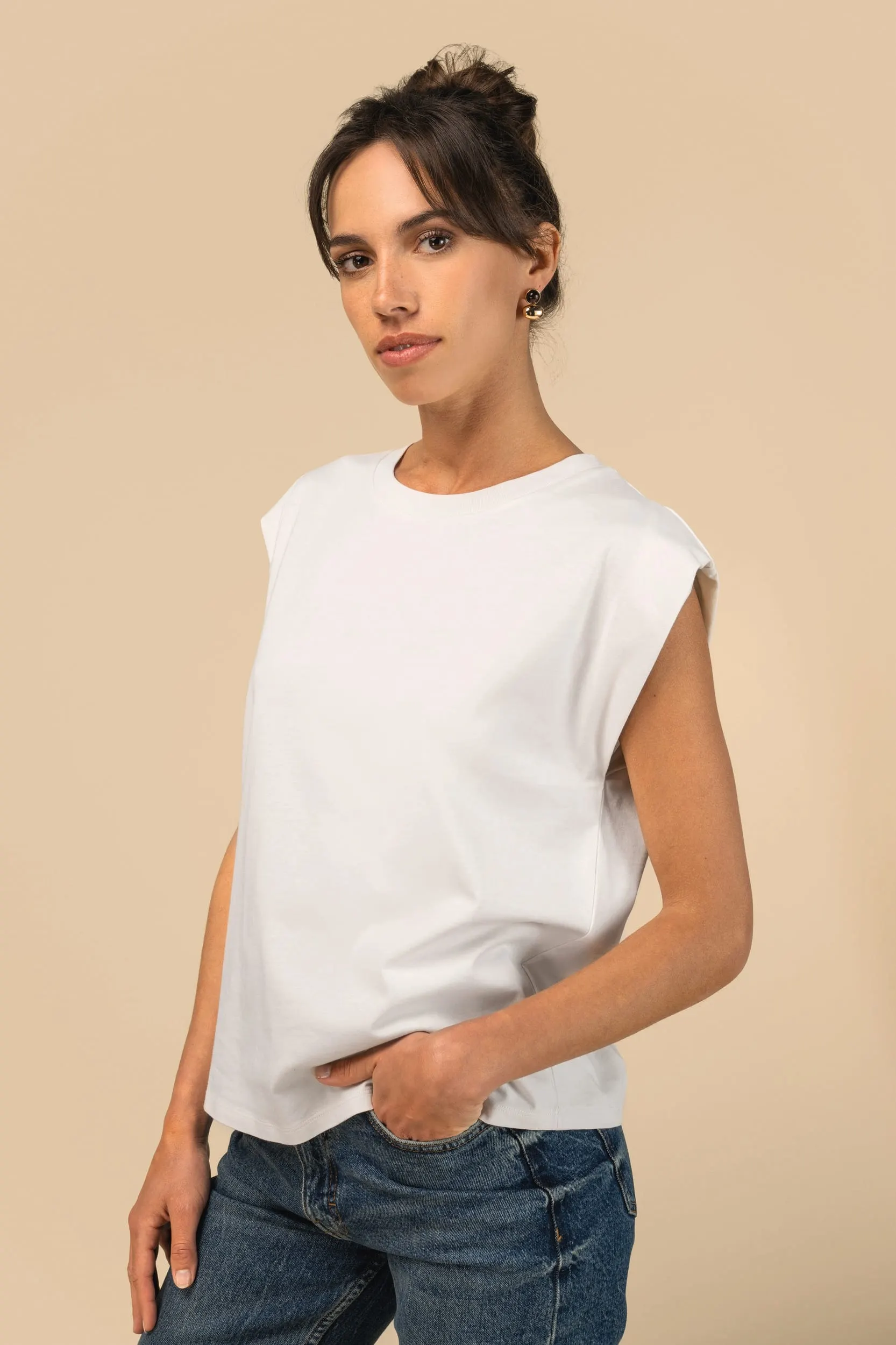 Camiseta de mujer eco-responsable sin mangas con hombreras
