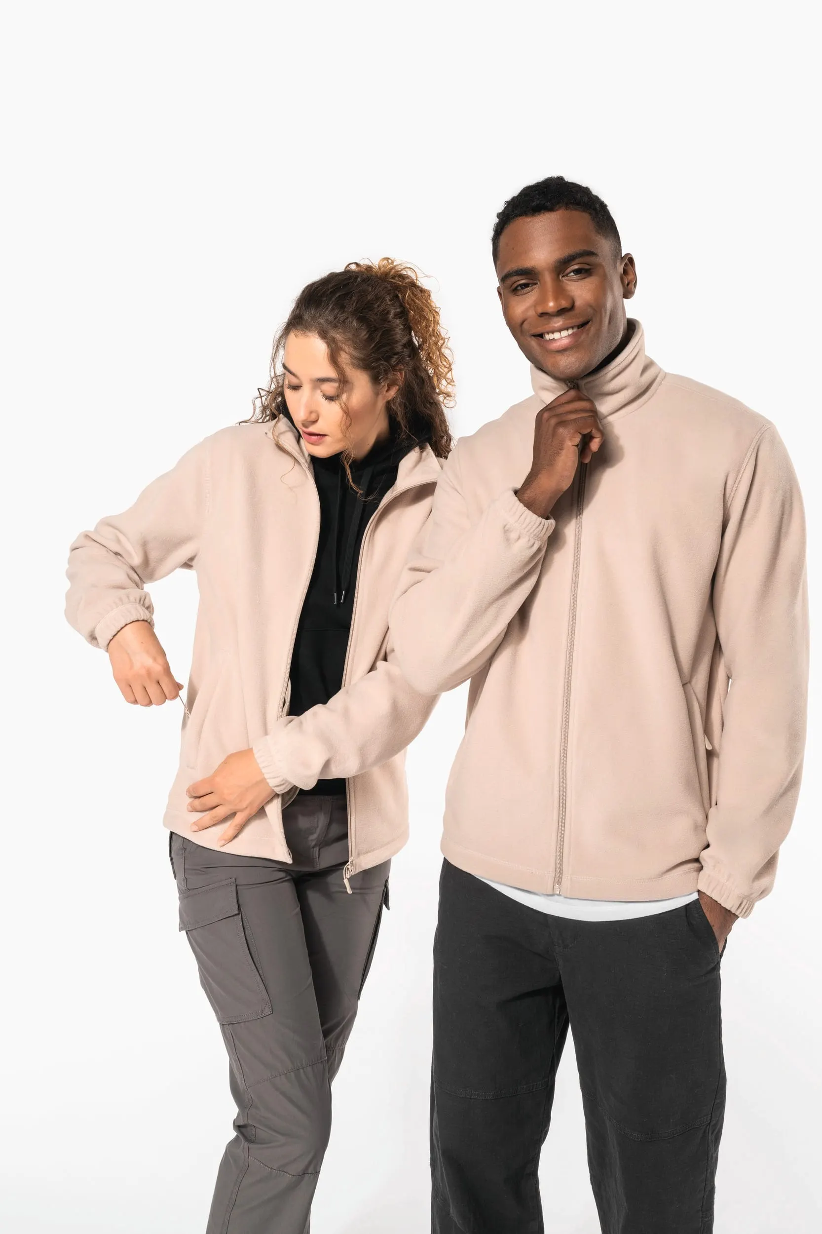 Chaqueta polar ajustable con puños elásticos