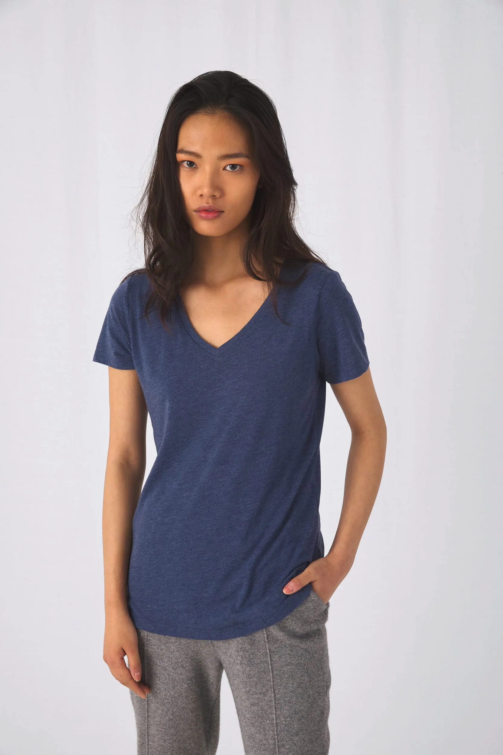 Camiseta Triblend cuello de pico mujer