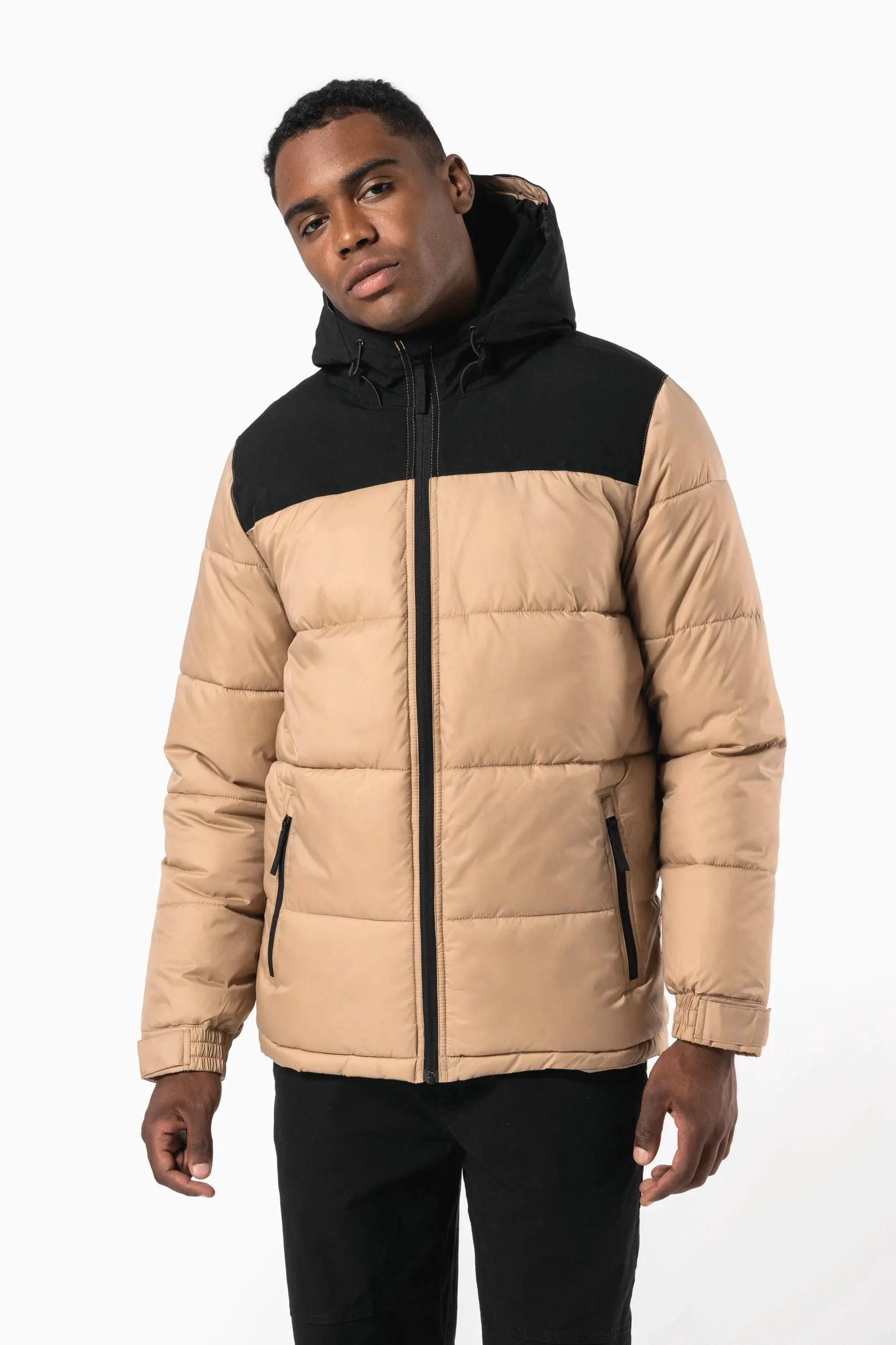 Parka acolchada bicolor con capucha unisex