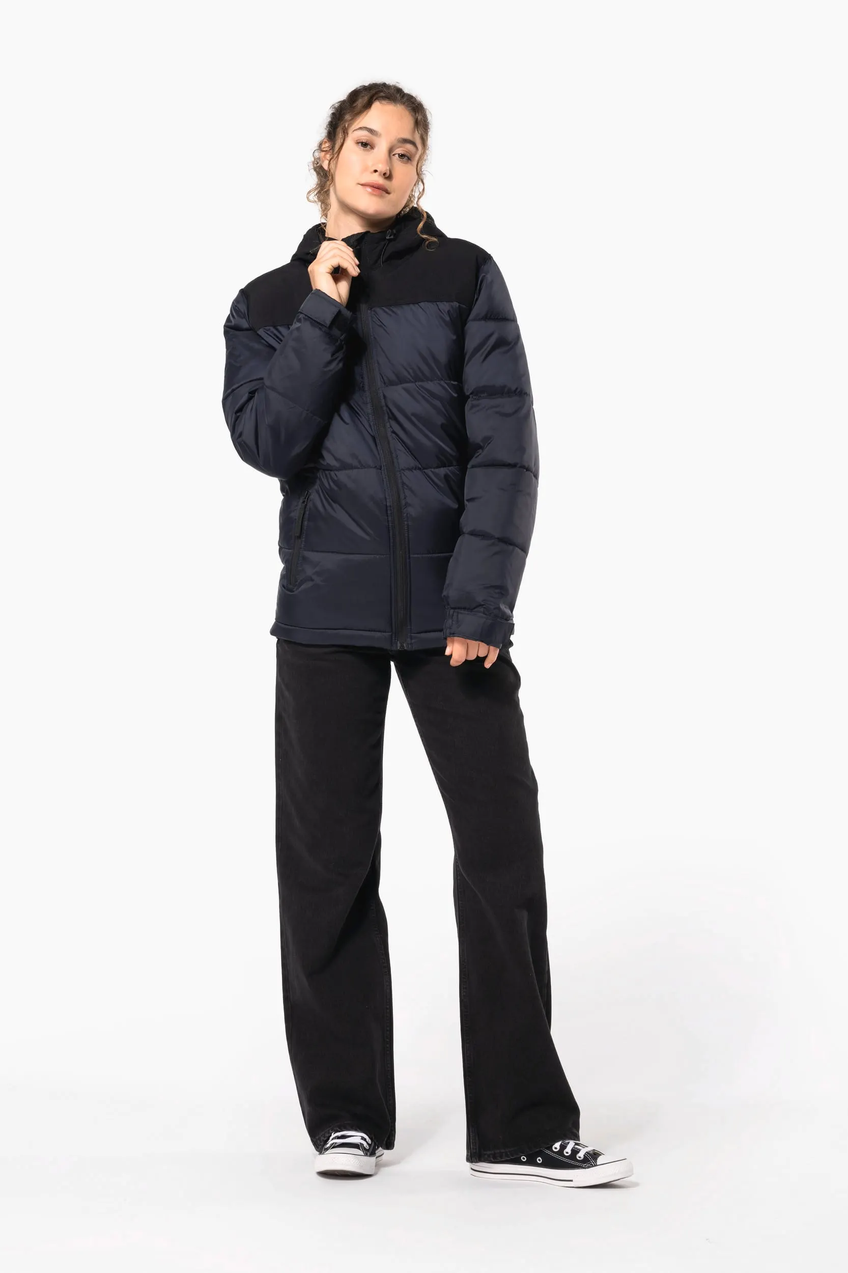 Parka acolchada bicolor con capucha unisex