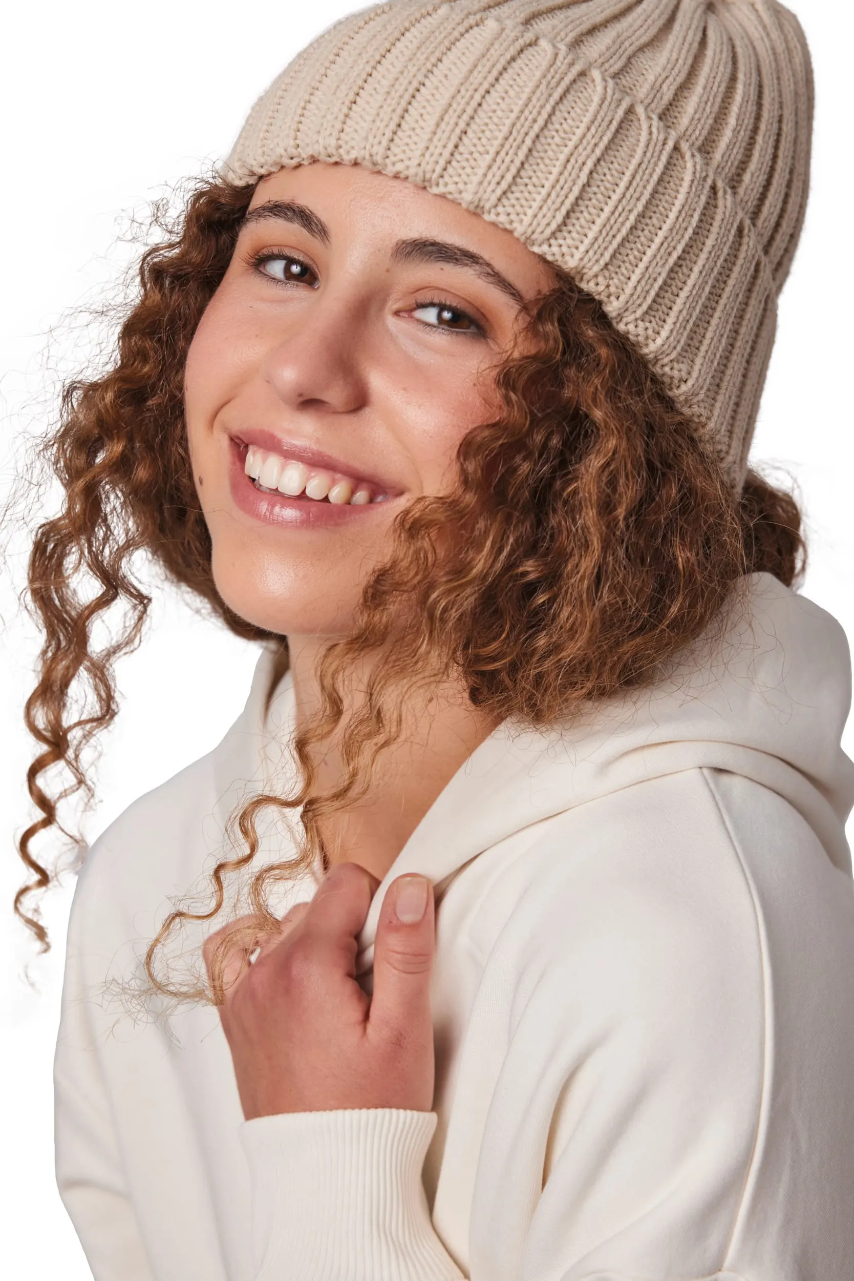 Gorro de punto canalé 2 x 1 con dobladillo
