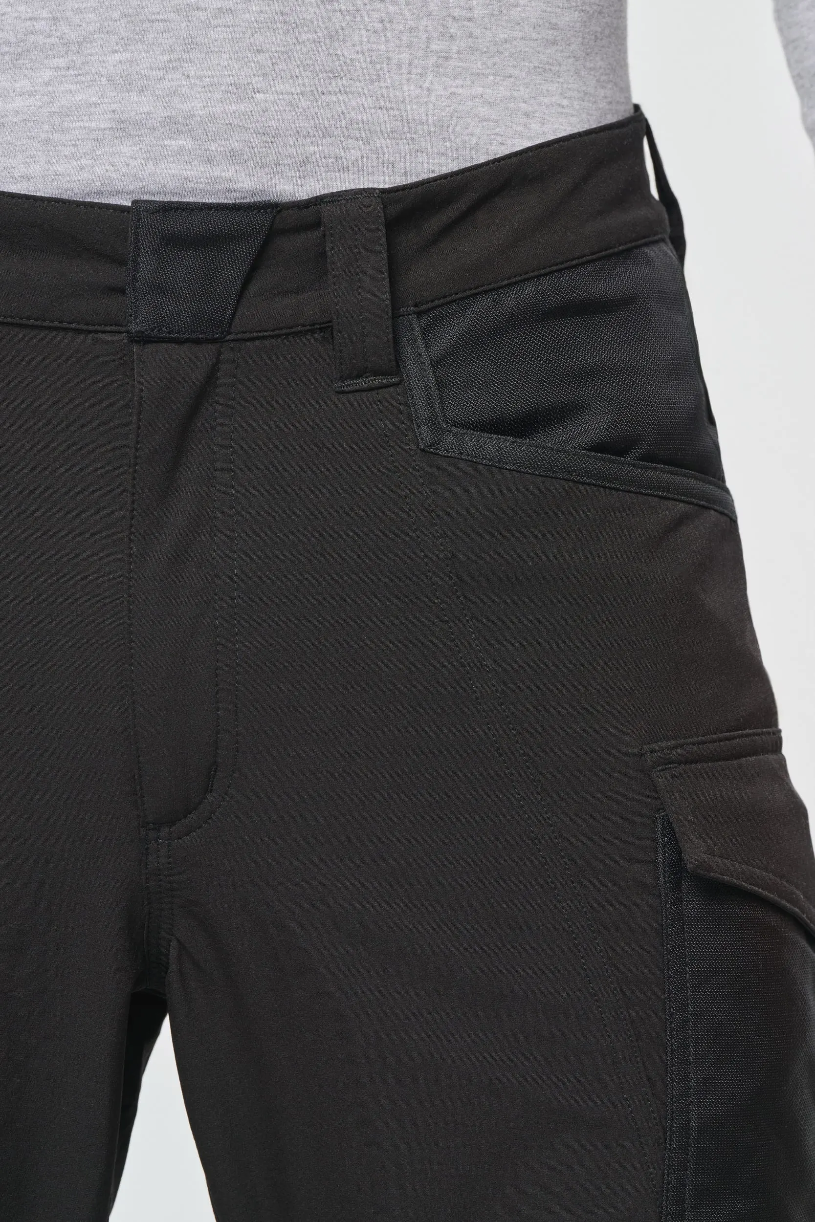 Pantalón stretch reciclado multibolsillos unisex