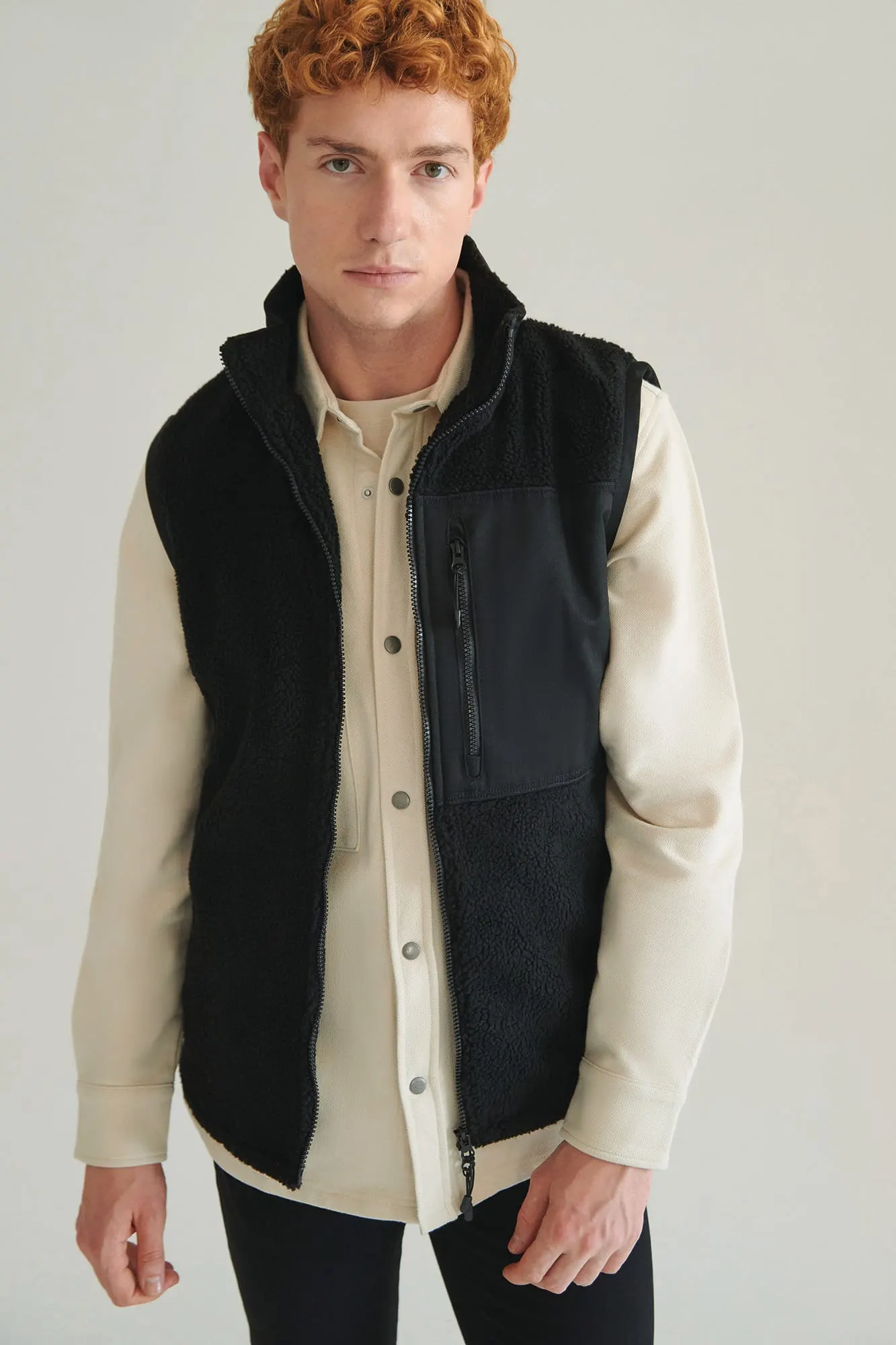 Chaleco de sherpa reciclado