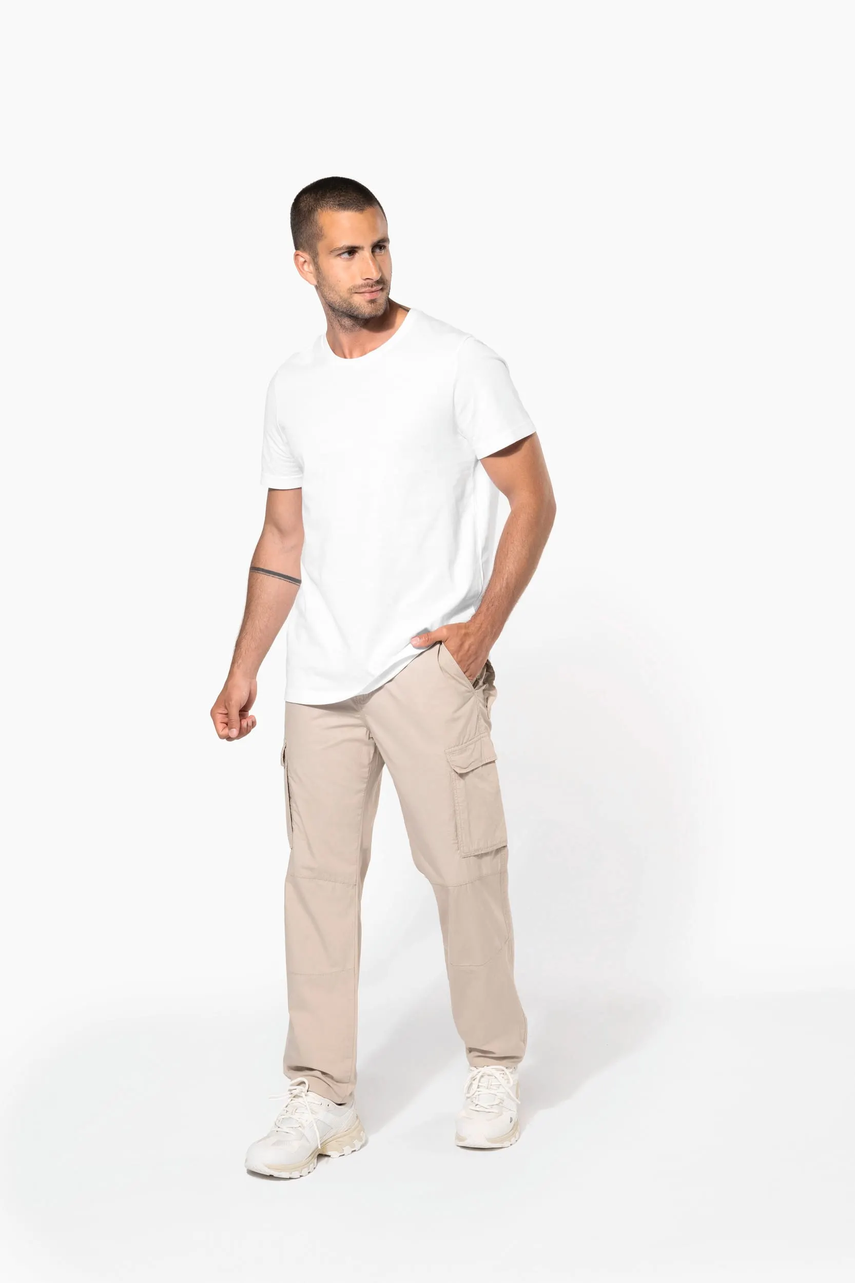 Pantalón ligero multibolsillos para hombre