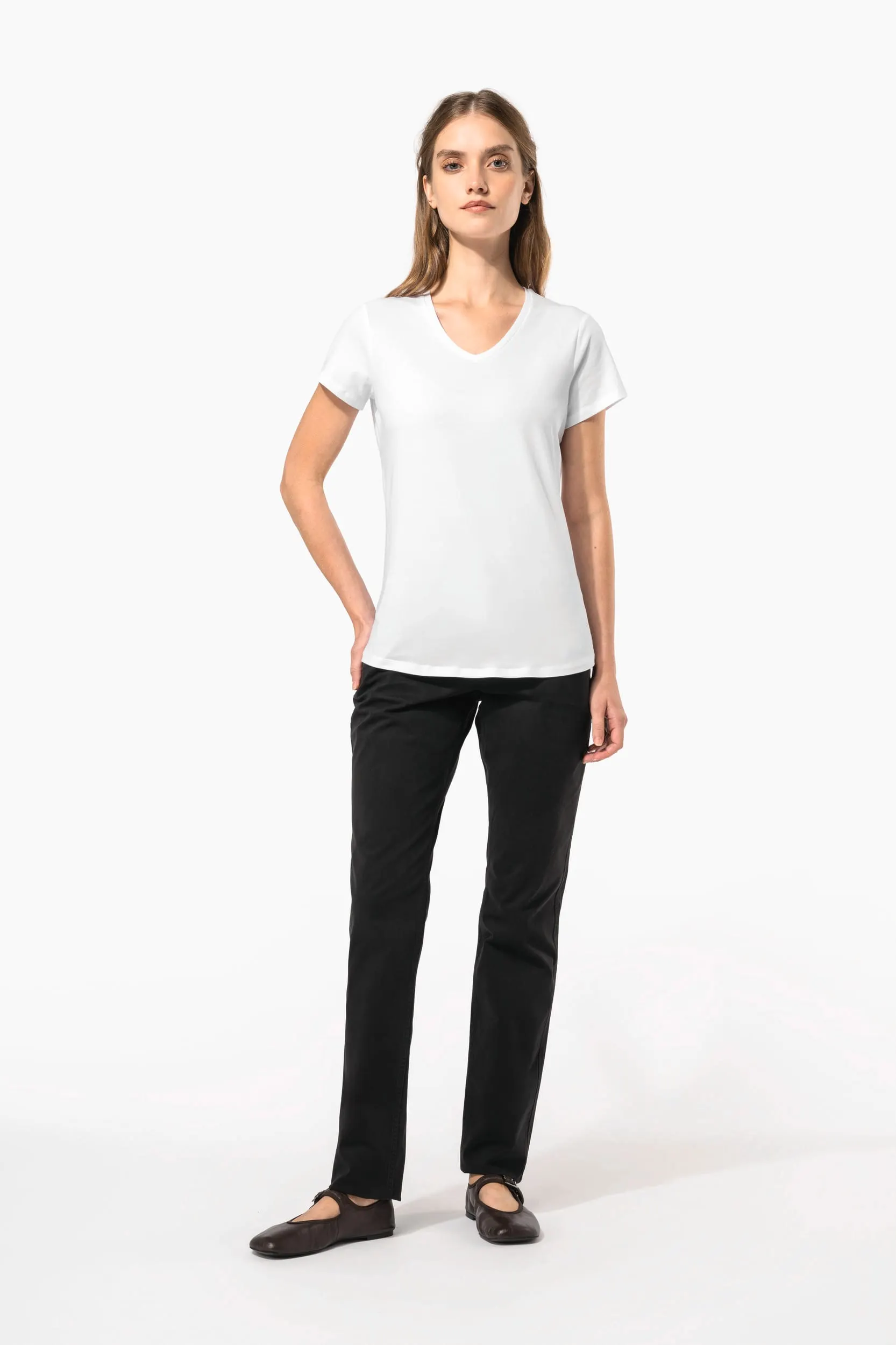 Camiseta con elastano cuello de pico mujer
