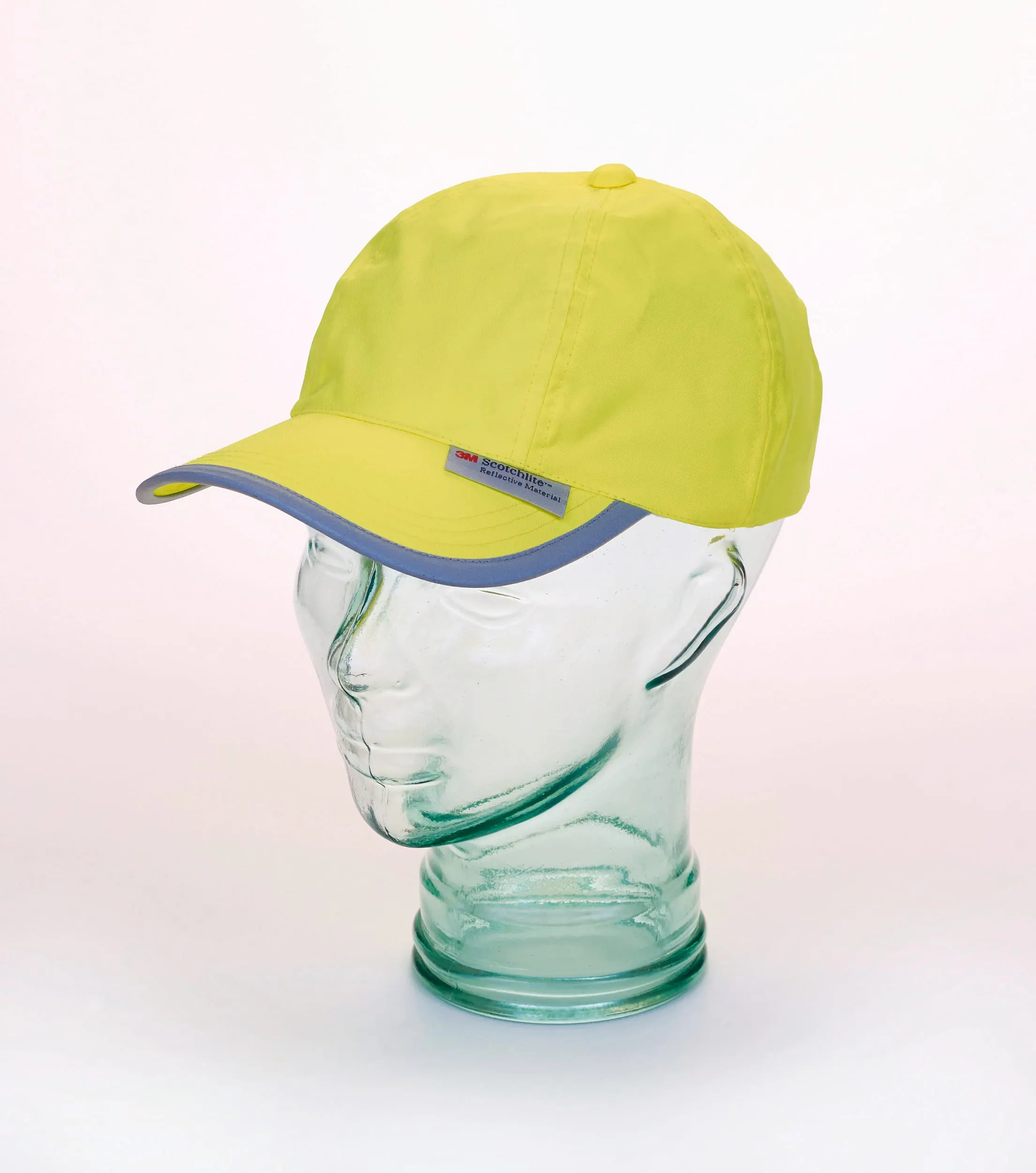 Gorra Béisbol con bordes reflectantes