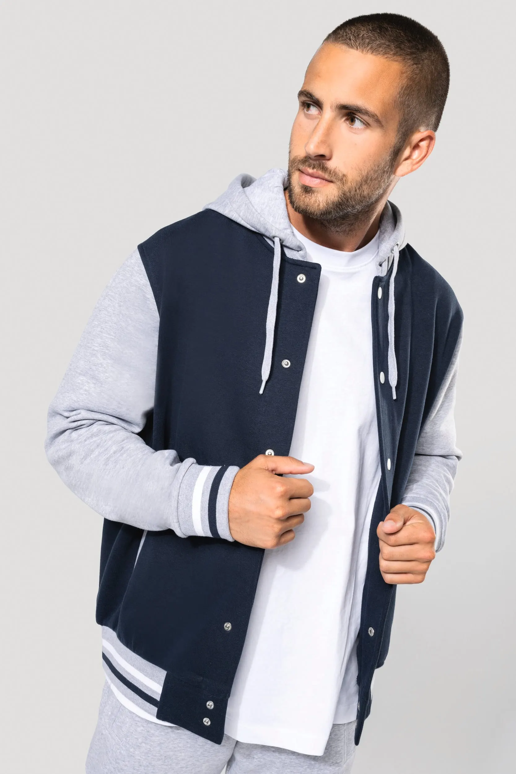 Cazadora tipo Béisbolera con capucha unisex