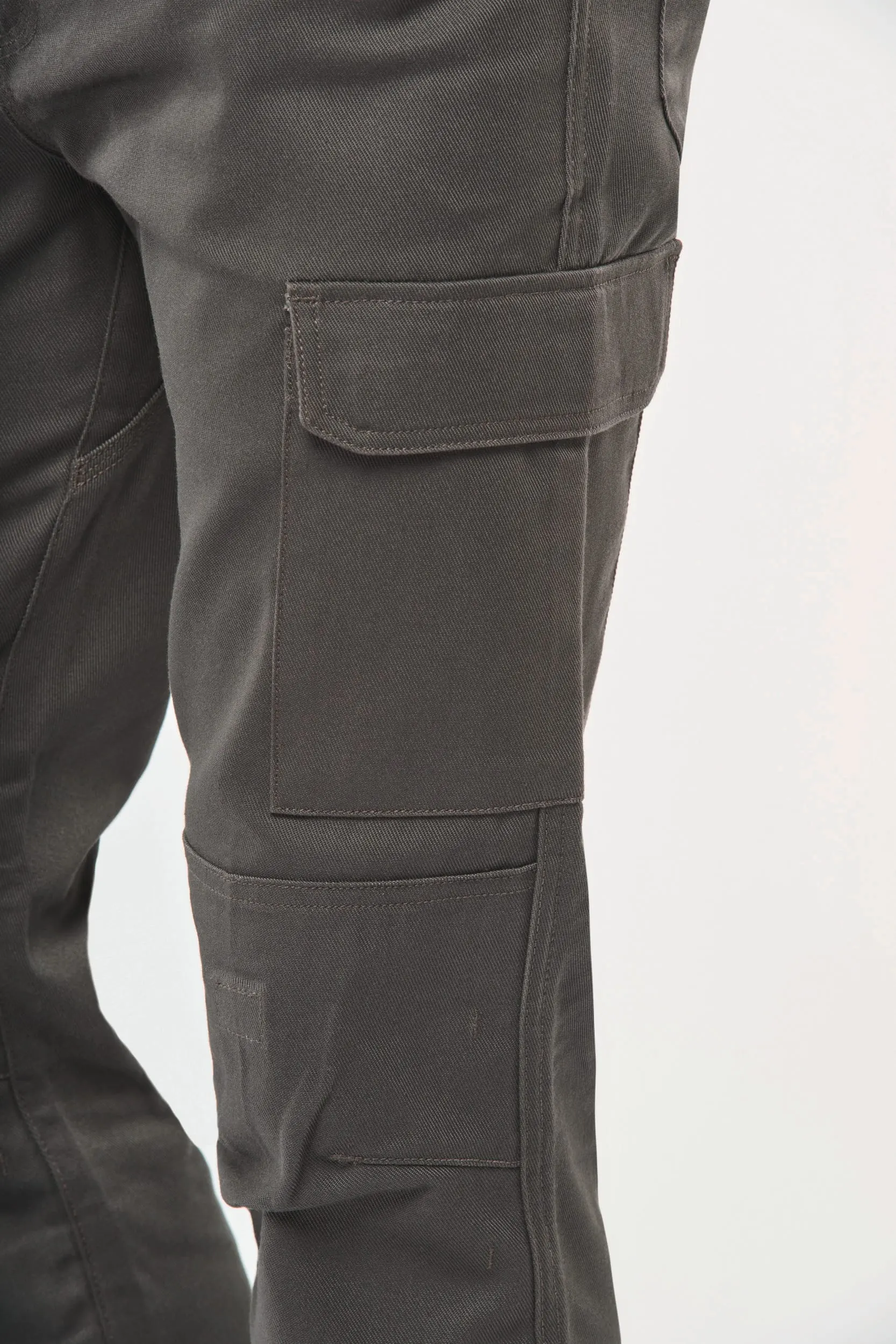Pantalón de trabajo multibolsillos hombre