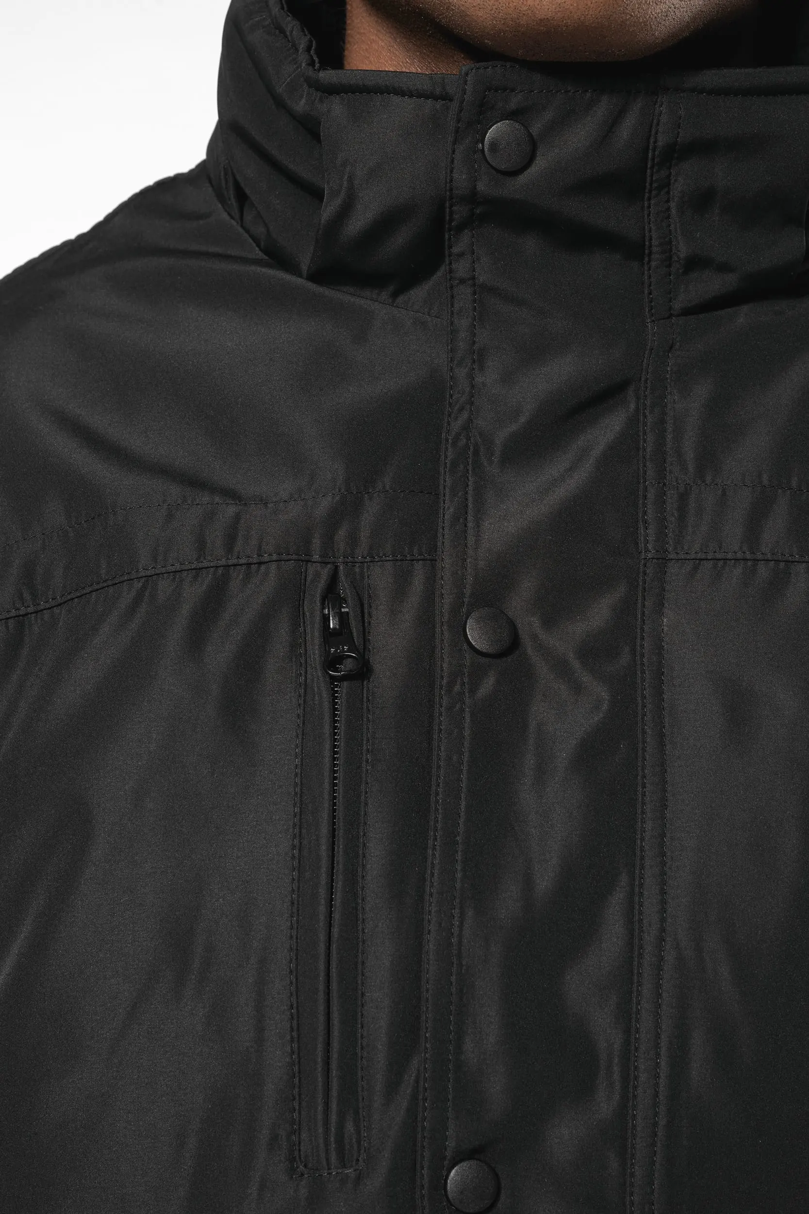 Parka con capucha extraíble