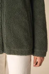 Sudadera de sherpa con cremallera y hombros caídos unisex