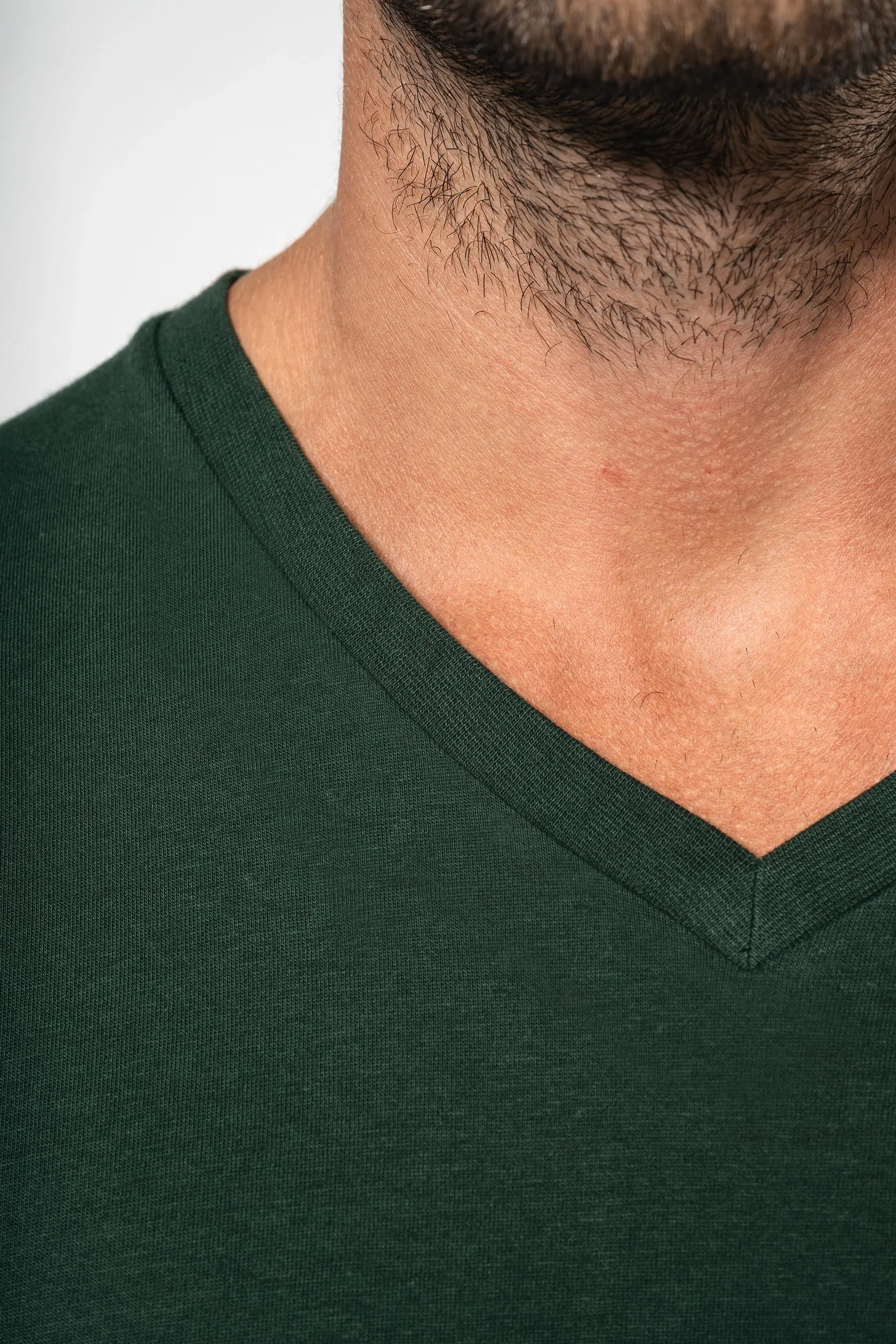 Camiseta BIO150 cuello de pico hombre