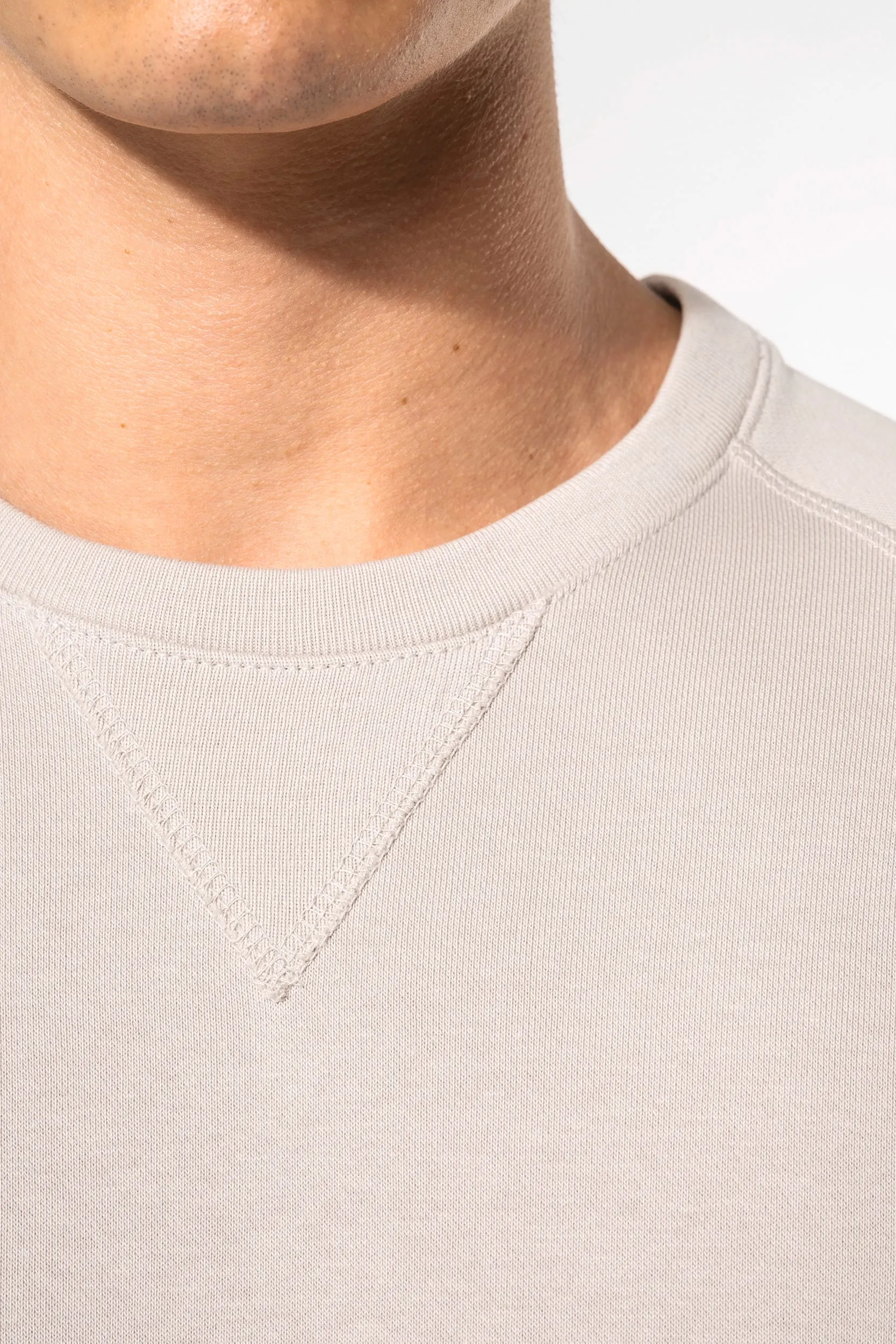 Sudadera algodón orgánico con cuello redondo y mangas raglán de hombre