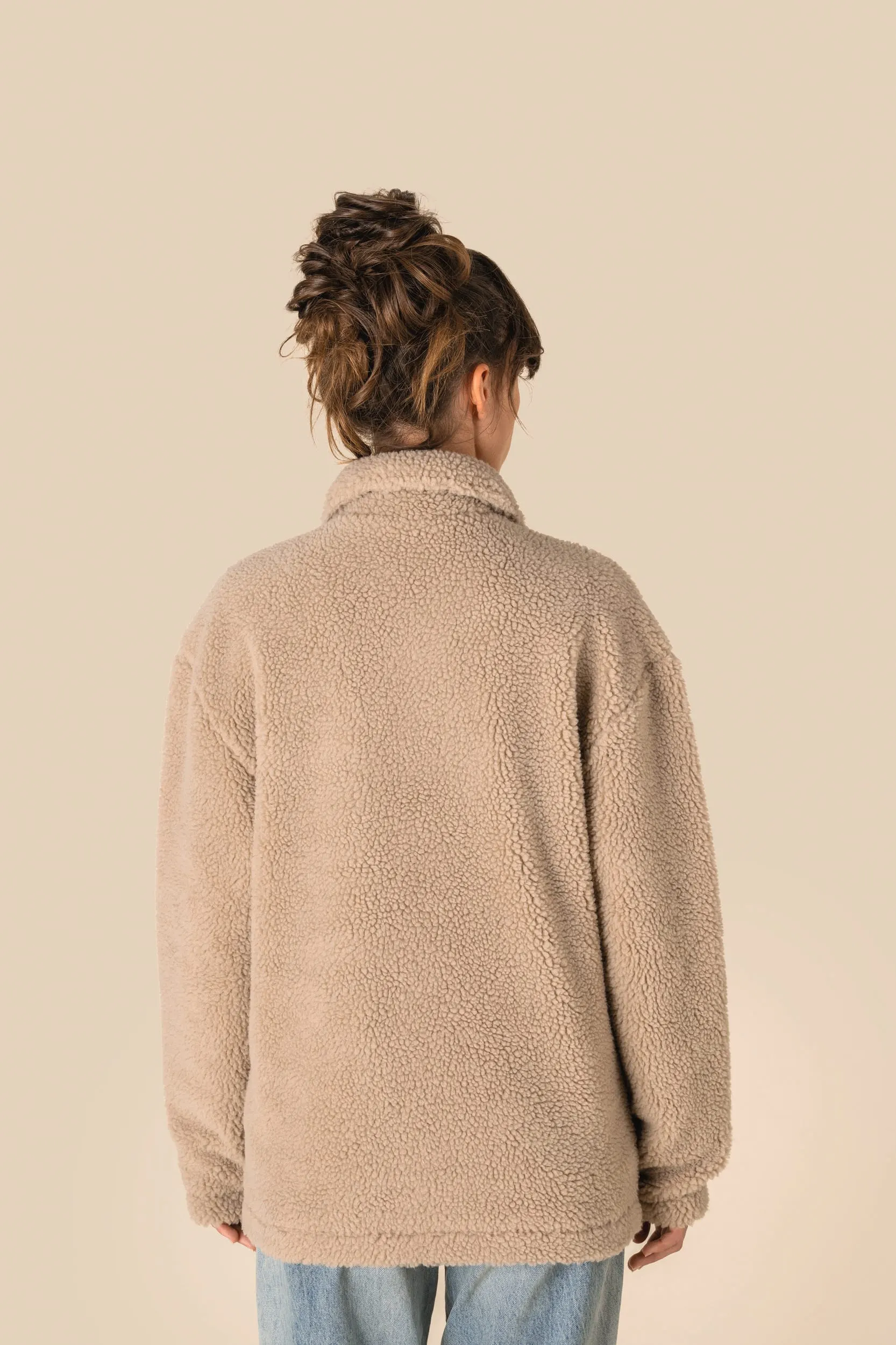 Sobrecamisa de sherpa con hombros caídos unisex