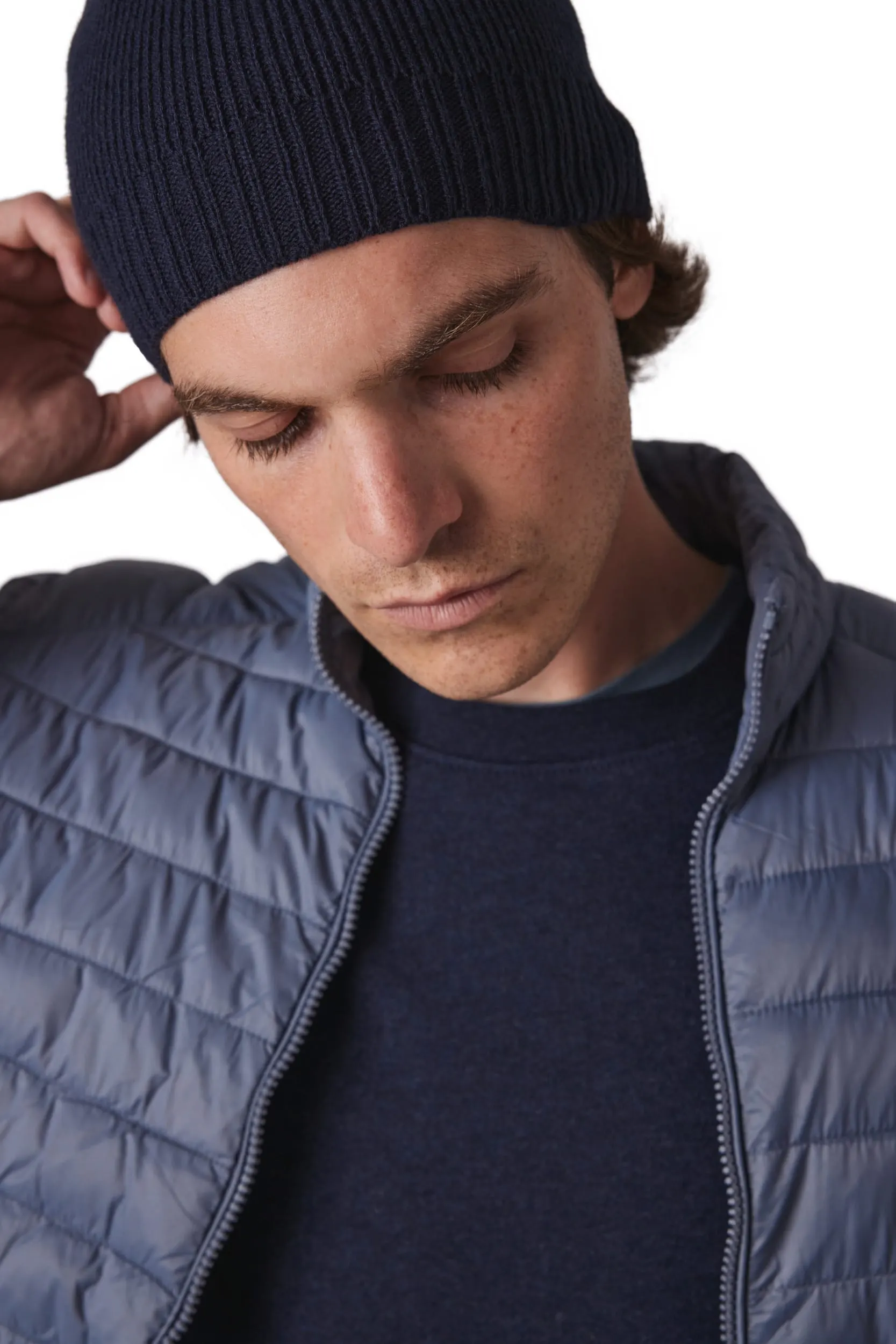 Gorro con borde acanalado