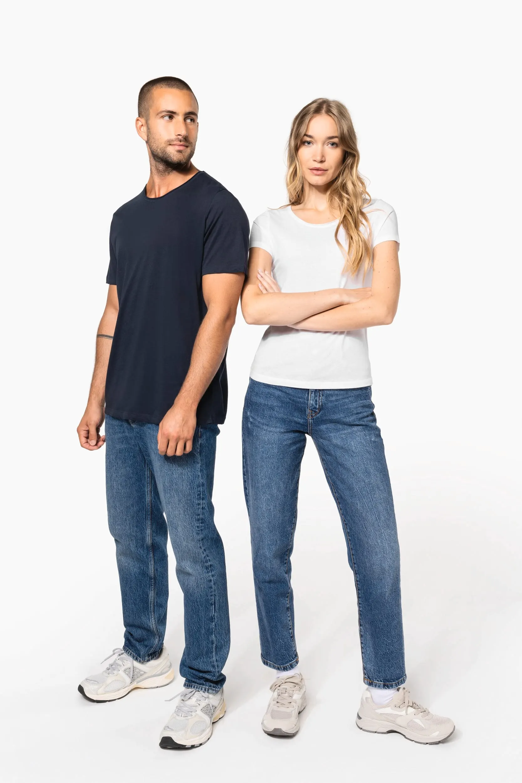 Camiseta orgánica con cuello sin costuras y manga corta mujer