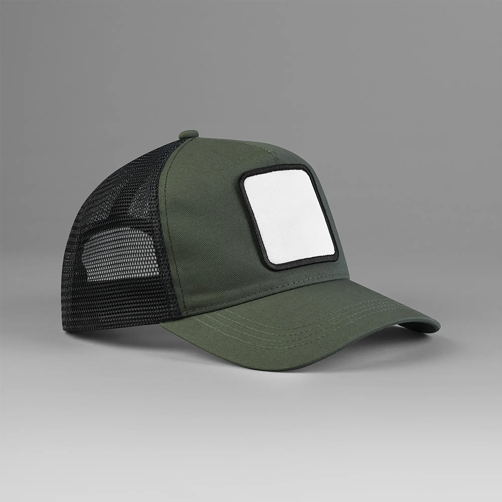 Gorra trucker de 5 paneles con parche cuadrado<br/>