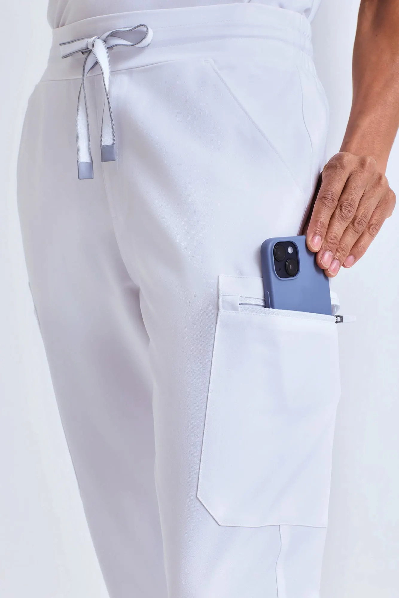 Pantalón tipo cargo elástico mujer