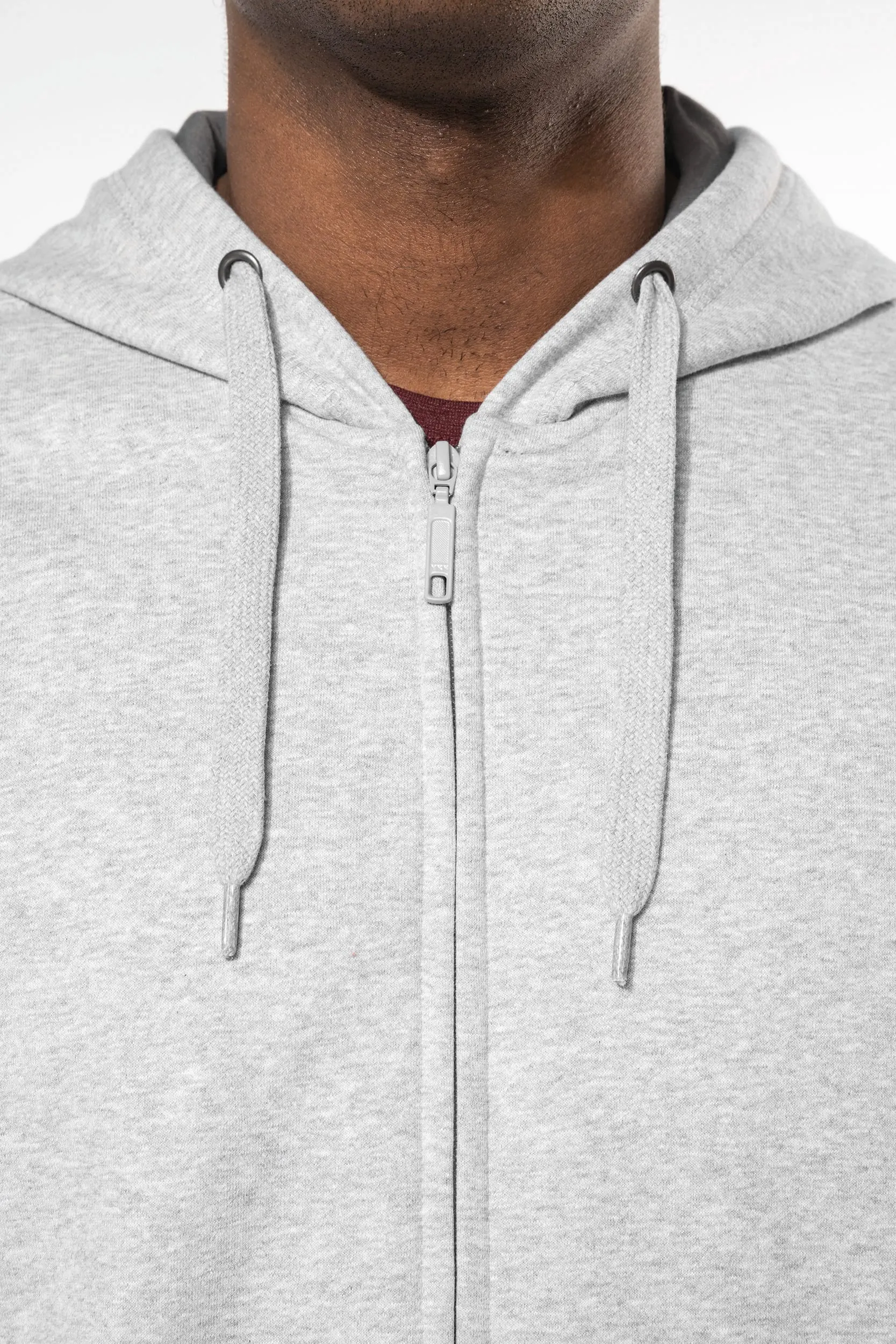 Sudadera capucha y cremallera