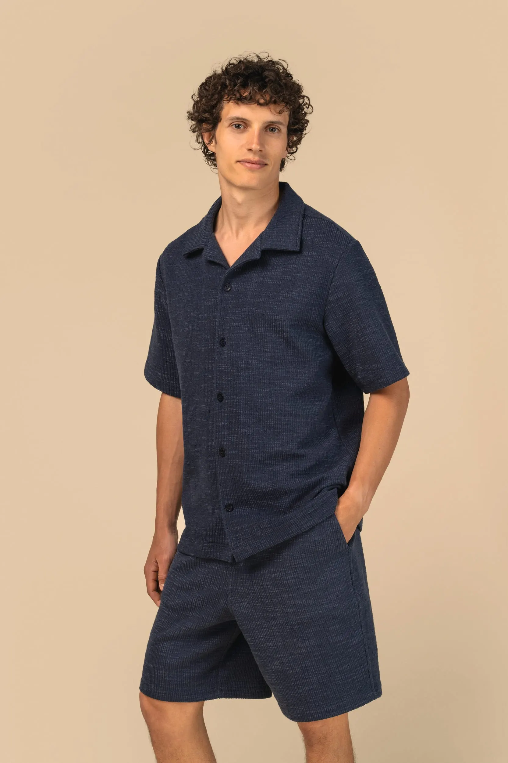 Bermuda texturizada para hombre