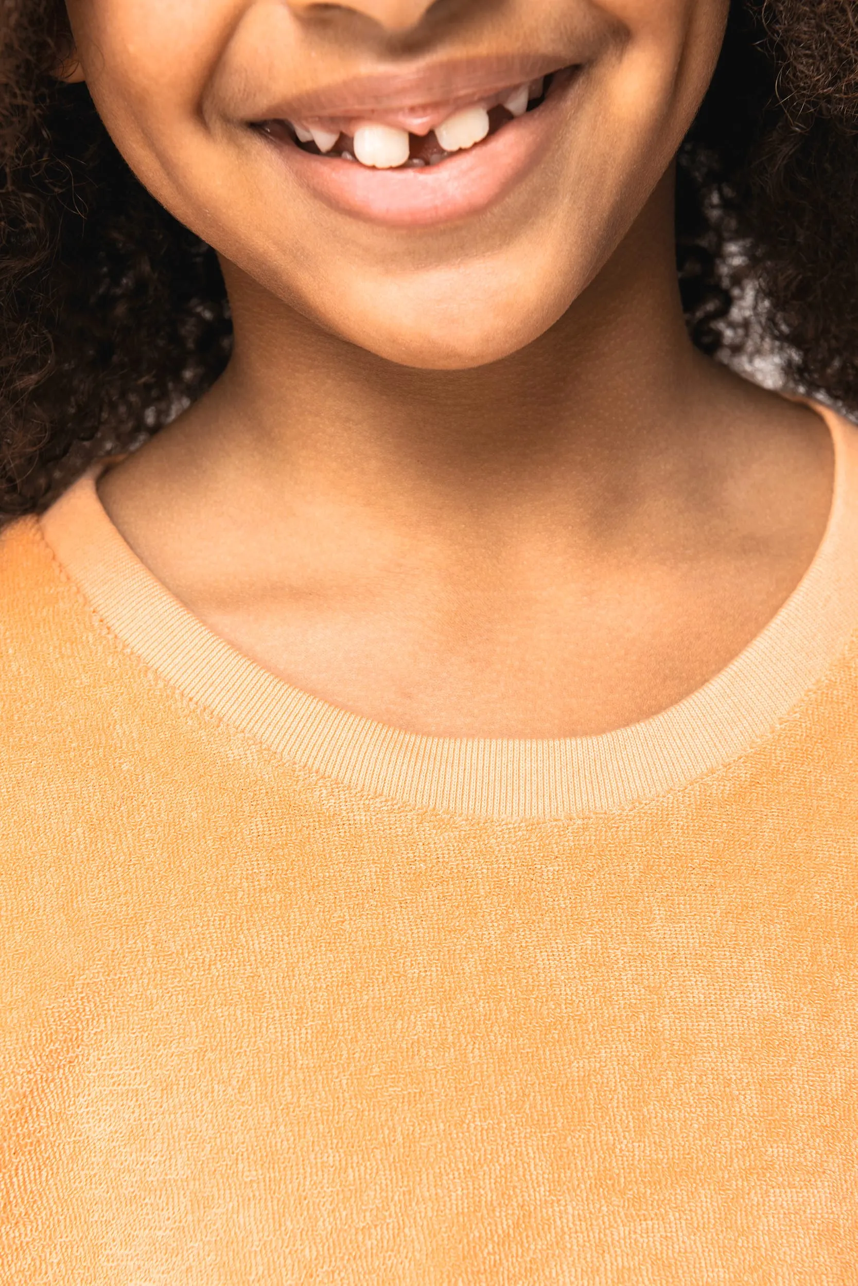 Camiseta ecorresponsable de rizo niña