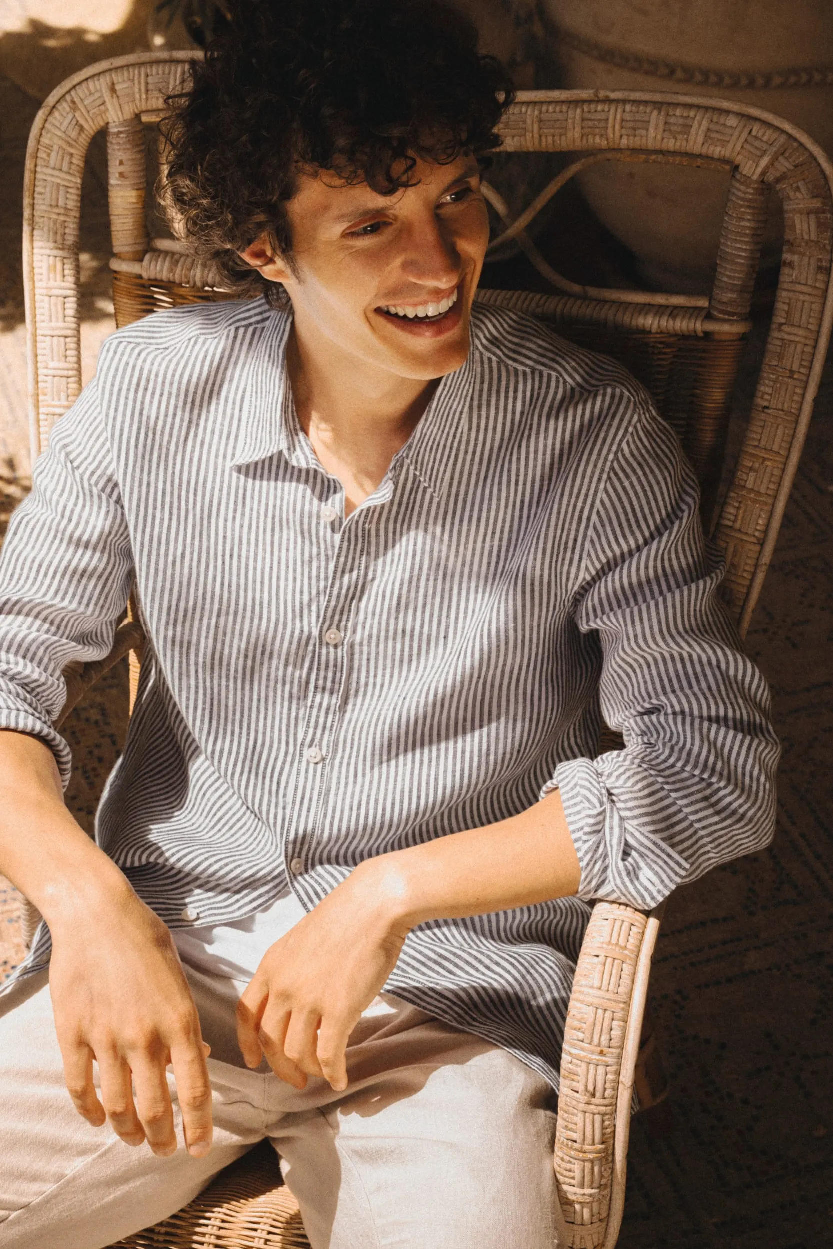 Camisa a rayas de lino para hombre