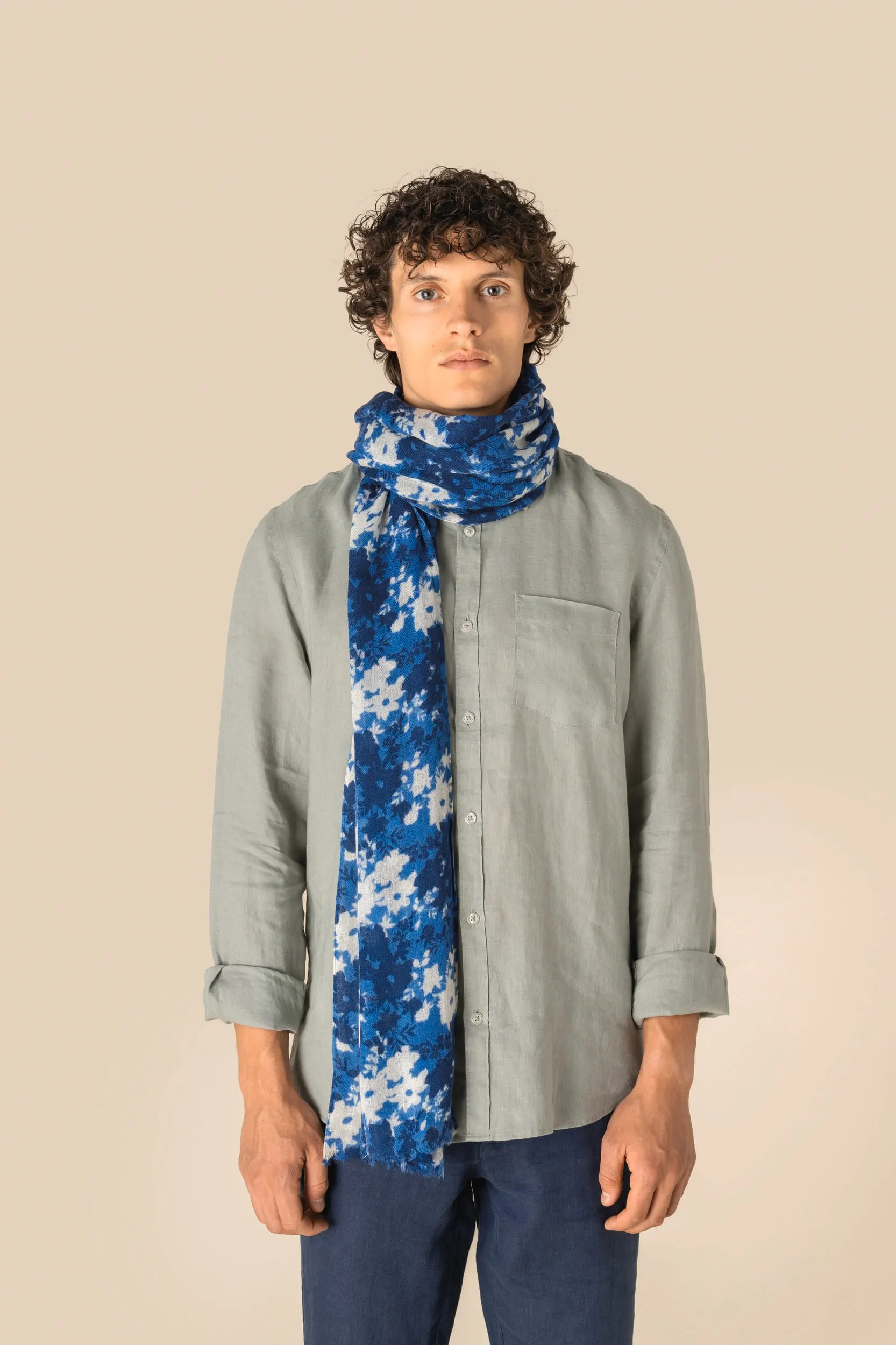 Fular con estampado floral unisex