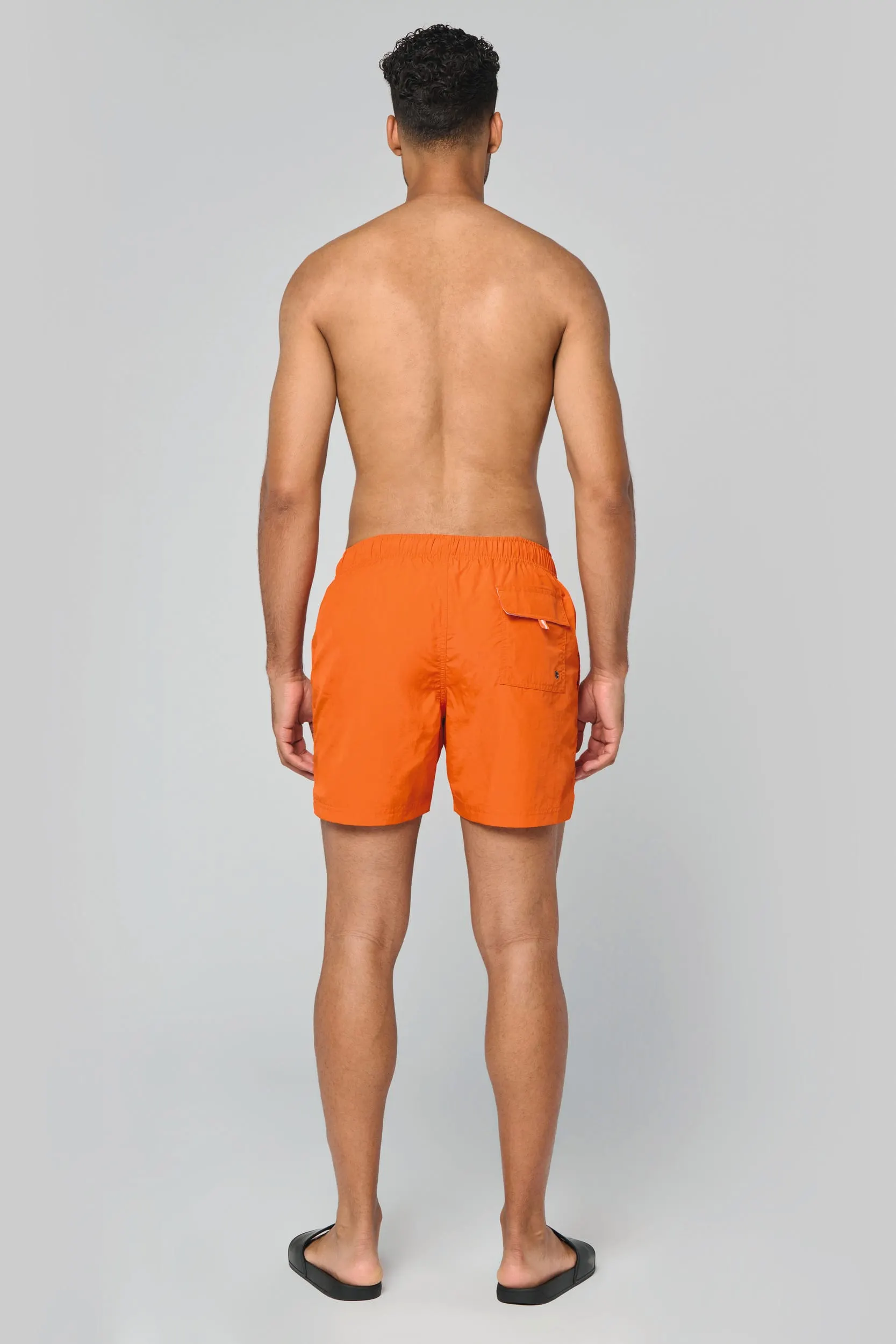 Bañador tipo short