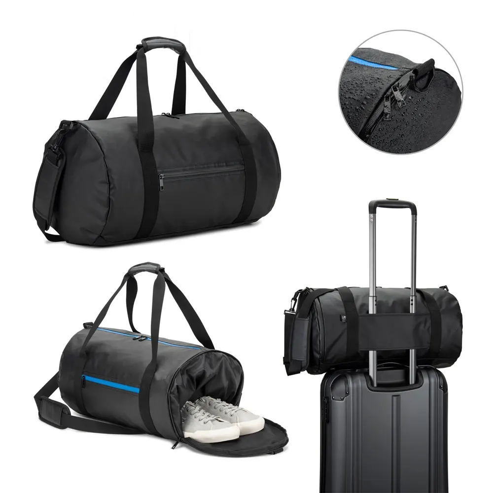 OSASCO SPORT. Bolsa de deporte de forma cilíndrica fabricada en poliéster reciclado 600D de alta densidad con compartimento lateral para zapatillas