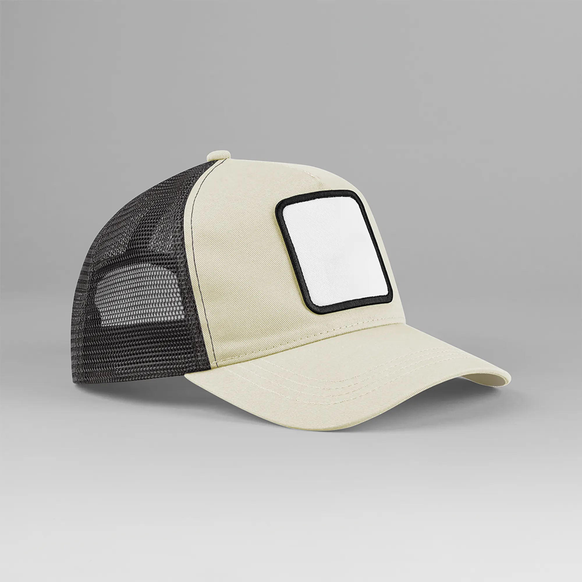 Gorra trucker de 5 paneles con parche cuadrado<br/>