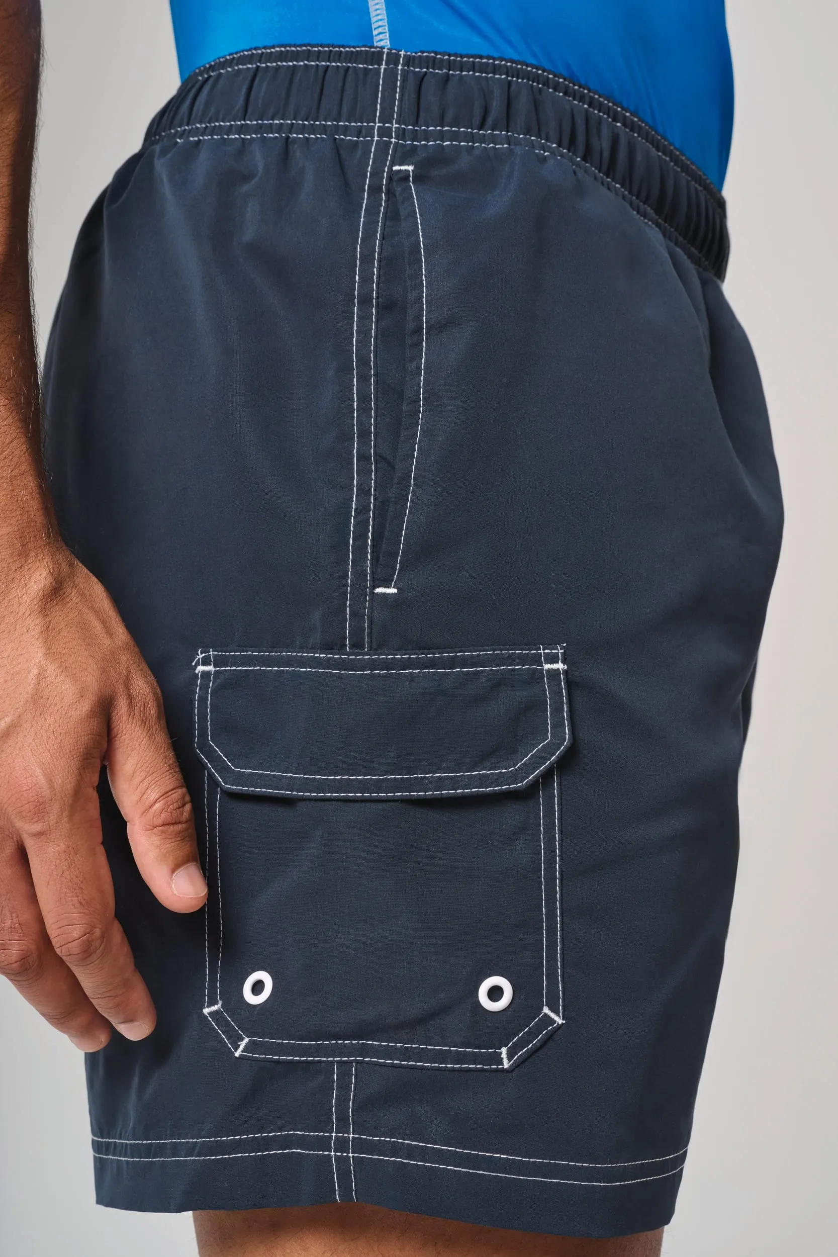 Bañador tipo short