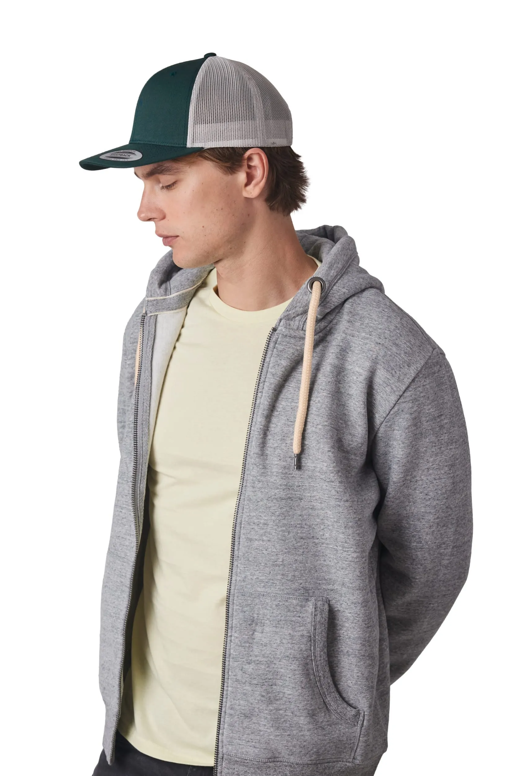 Gorra Trucker modelo retro - 6 paneles