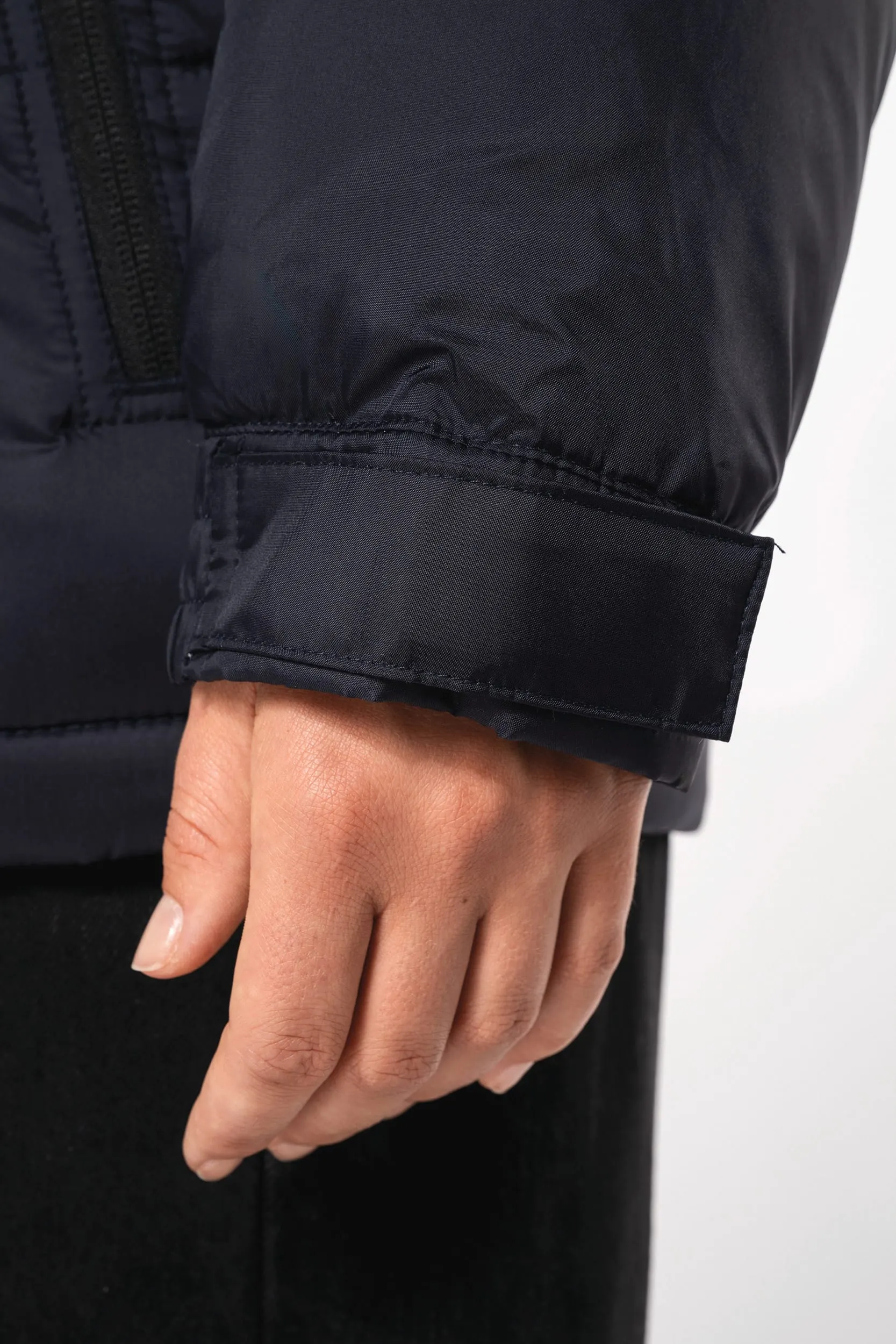 Parka acolchada bicolor con capucha unisex