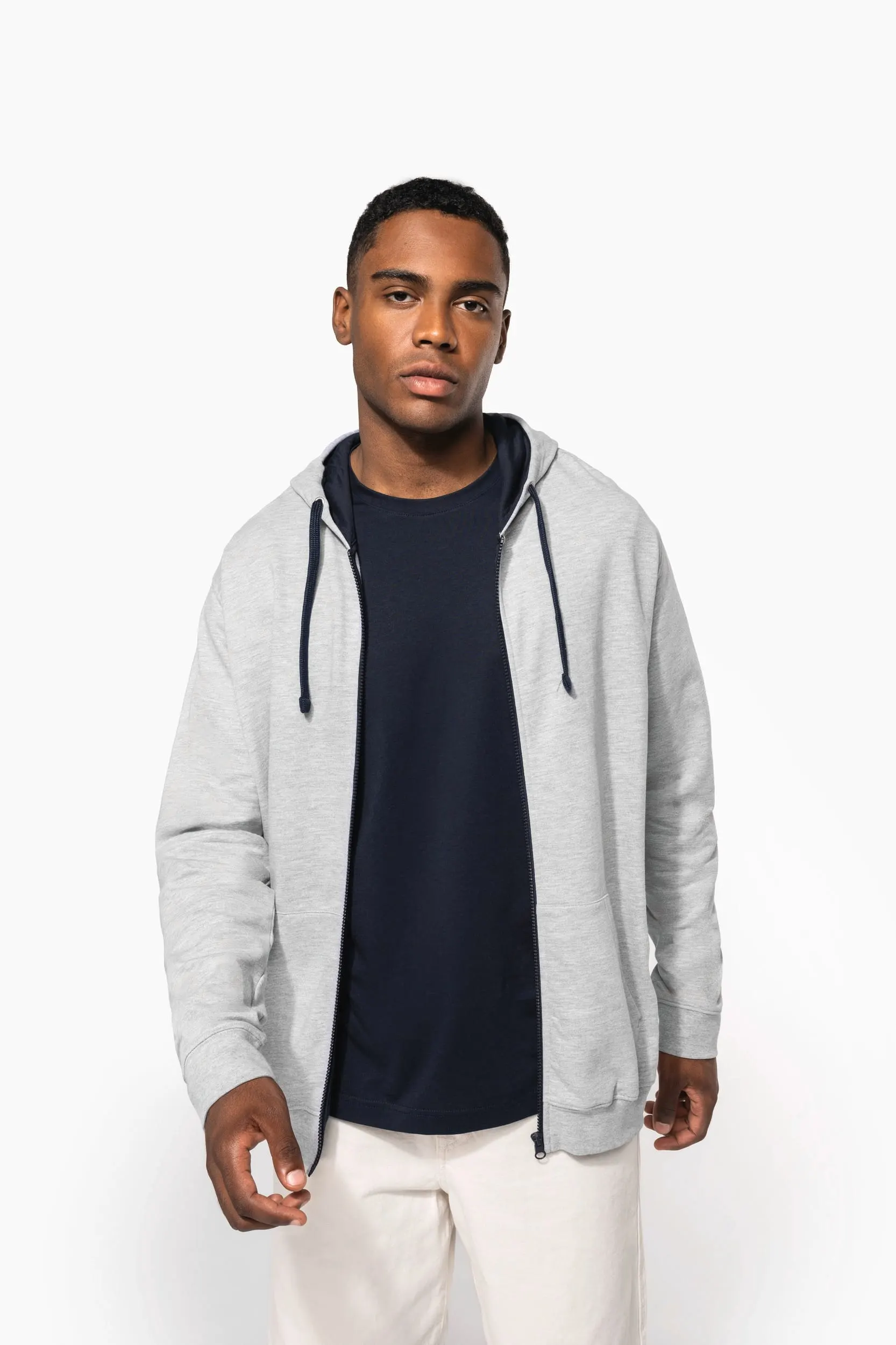 Sudadera capucha y cremallera contrastada