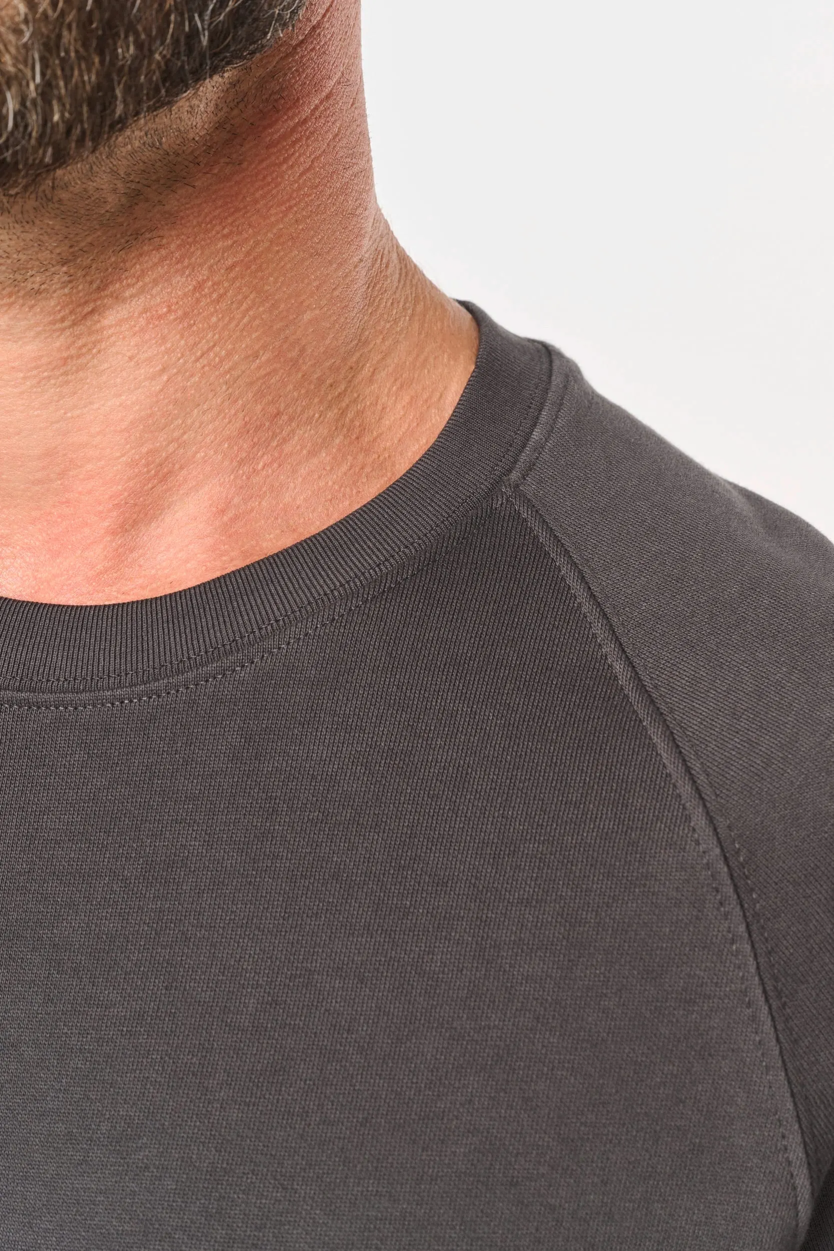Sudadera con cuello redondo