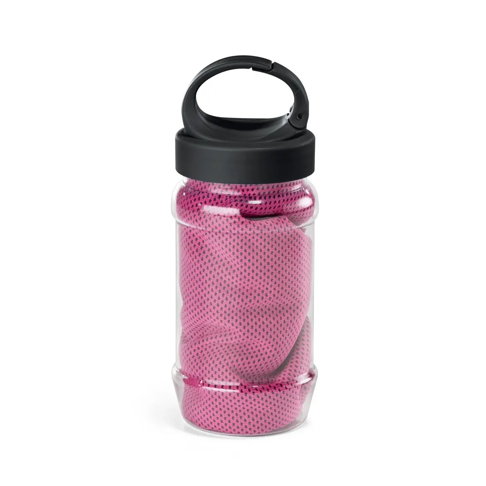 ARTX PLUS. Conjunto que incluye una botella hecha en PP y PET y una toalla refrescante deportiva de poliamida y poliéster