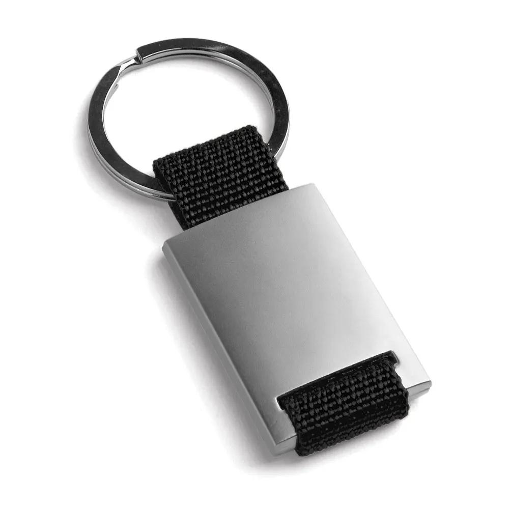GRIPITCH. Llavero de metal con cincha