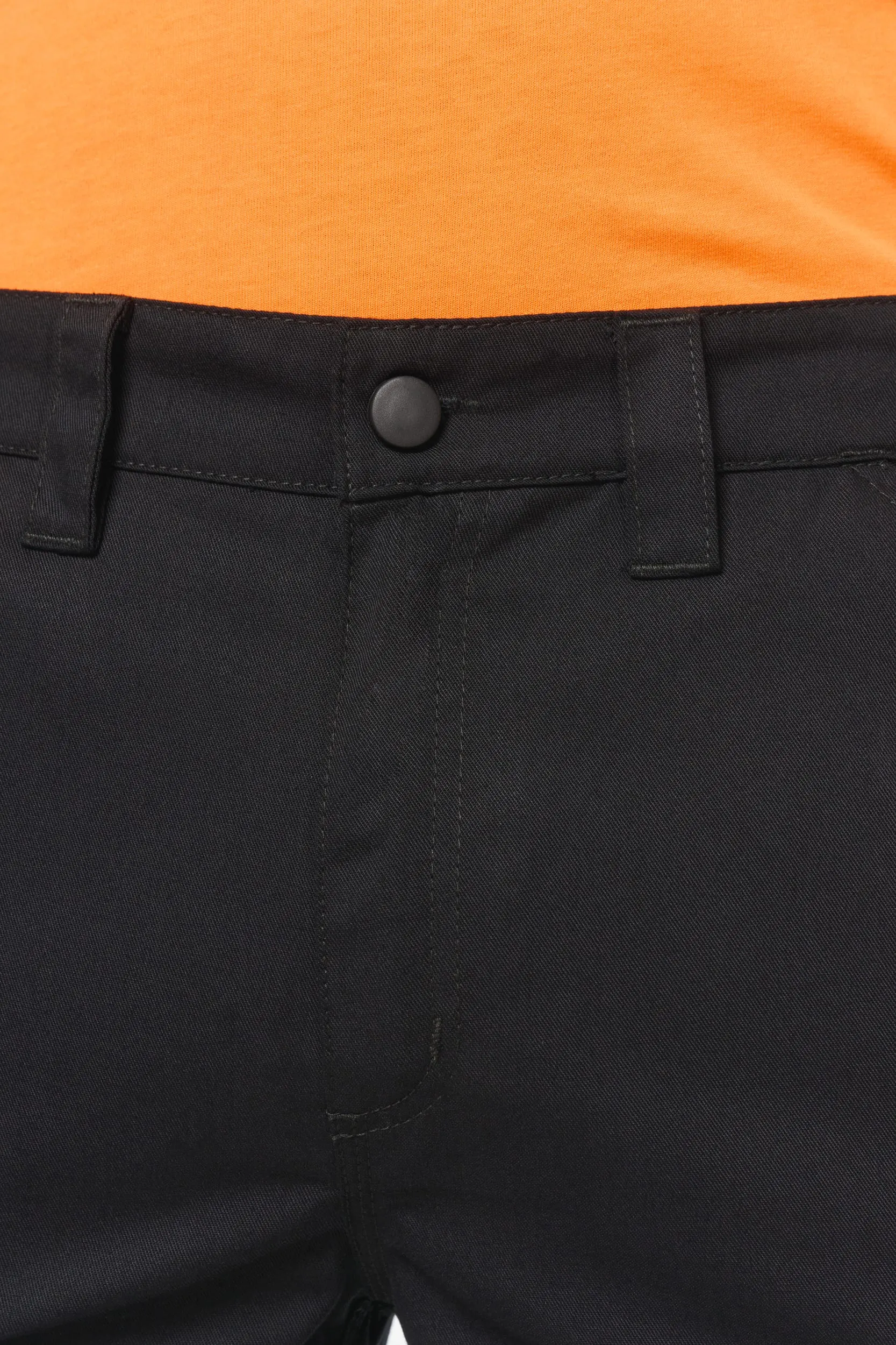 Pantalón tipo cargo unisex con bajo elástico