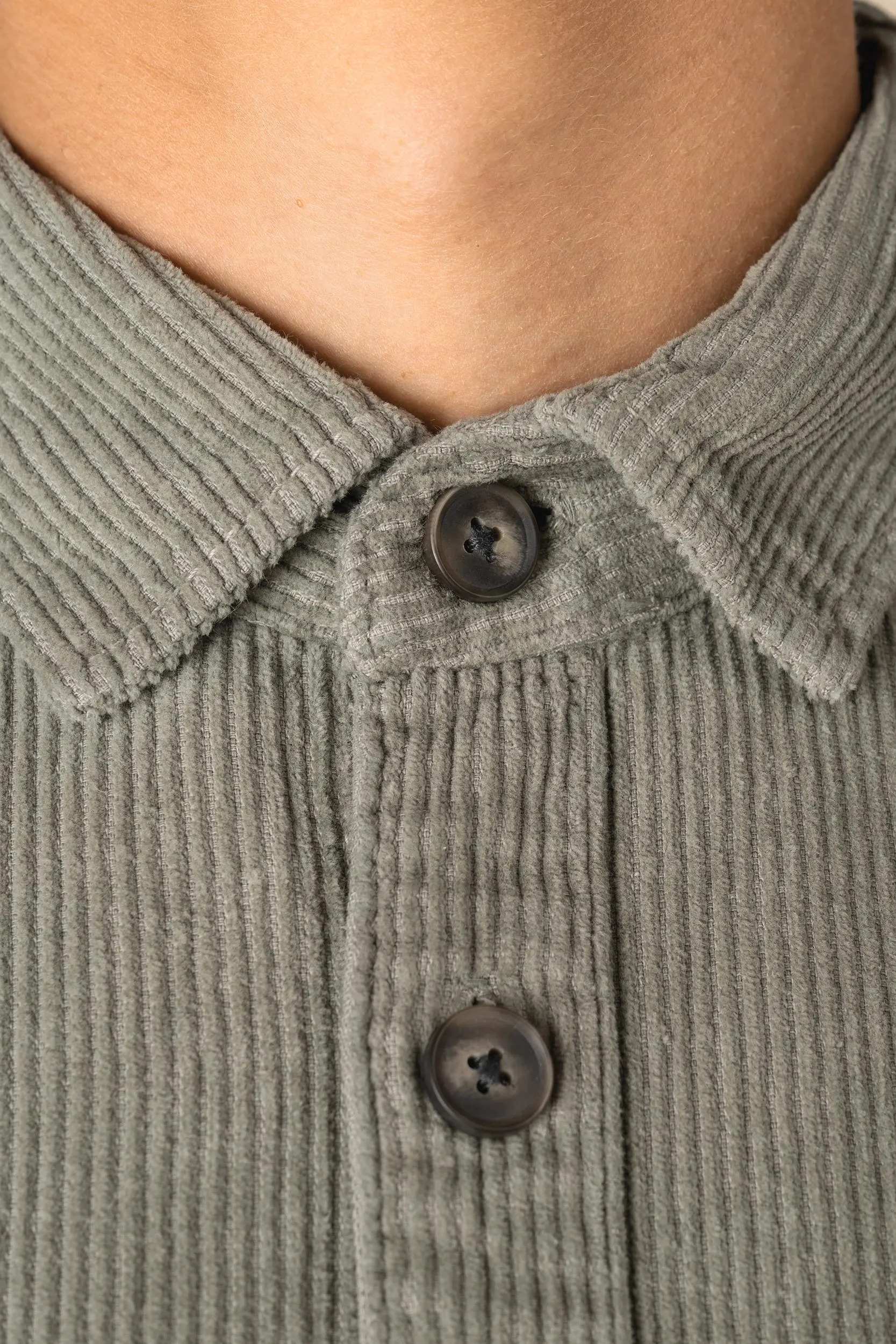 Sobrecamisa ecorresponsable efecto lavado de pana hombre