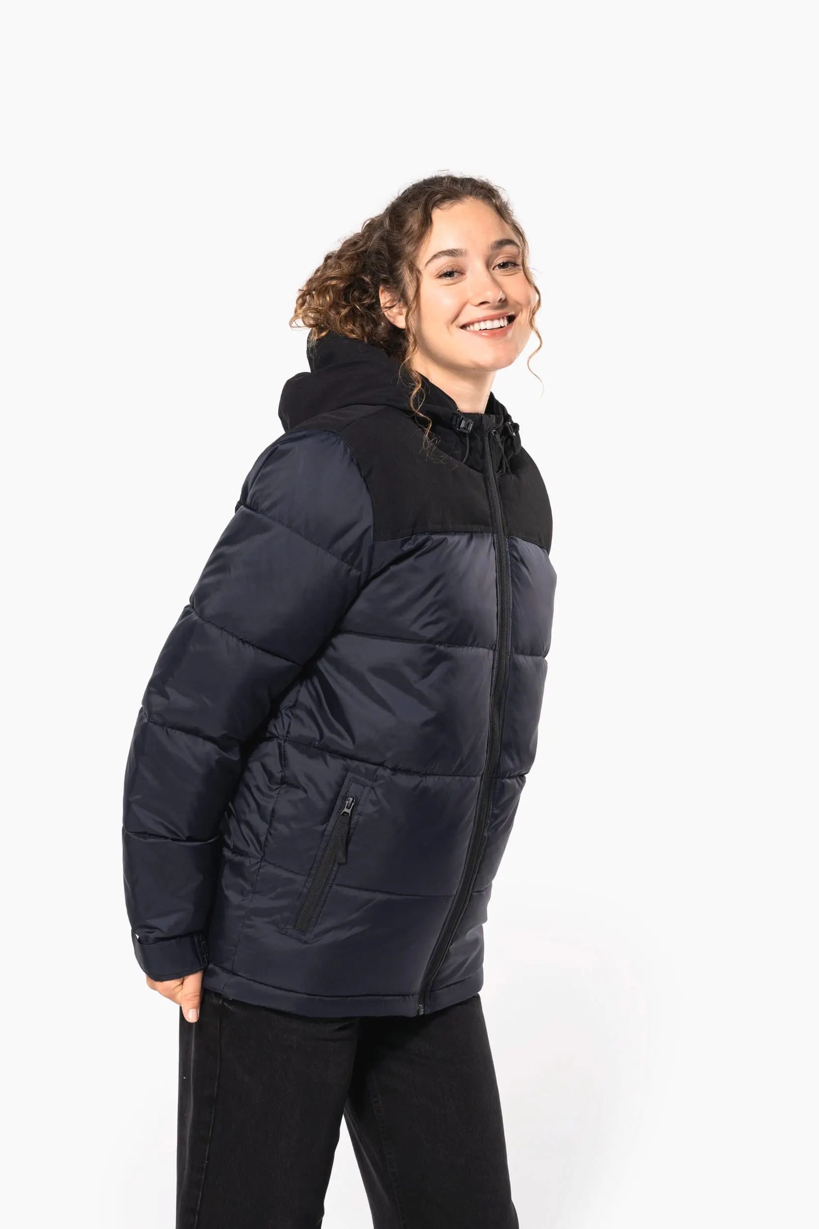 Parka acolchada bicolor con capucha unisex