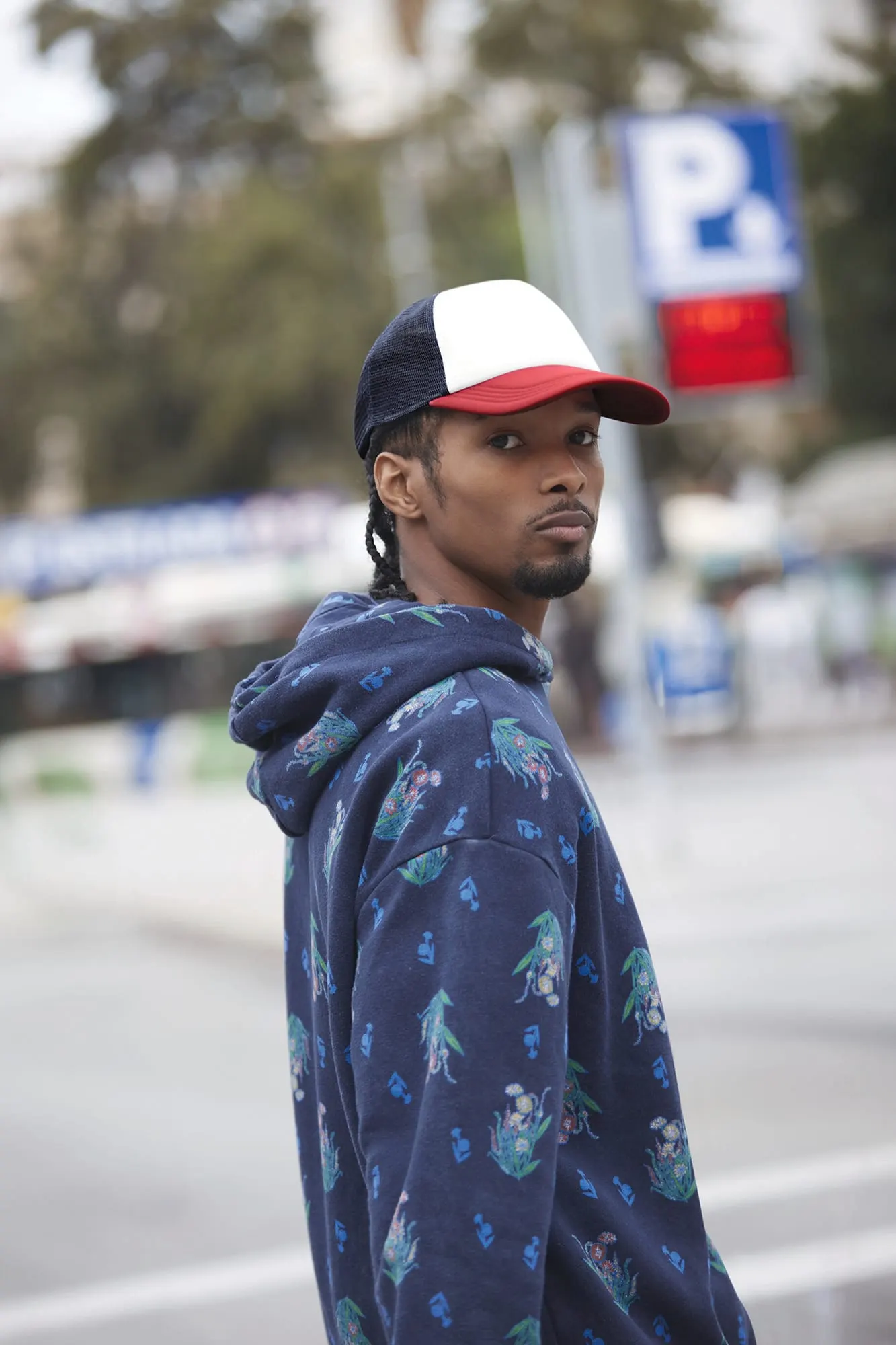 Gorra trucker de 5 paneles multicolor<br/>