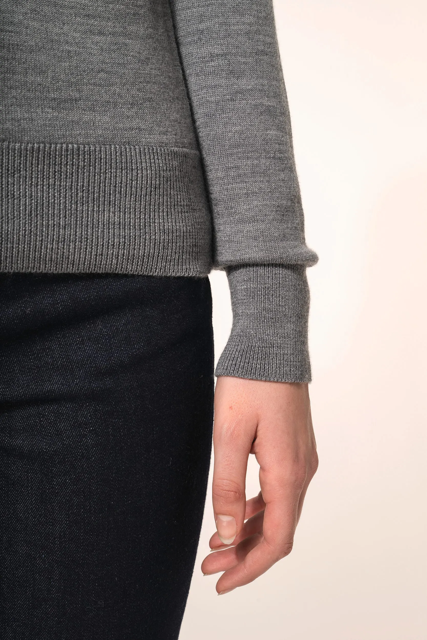Jersey lana merina cuello vuelto mujer