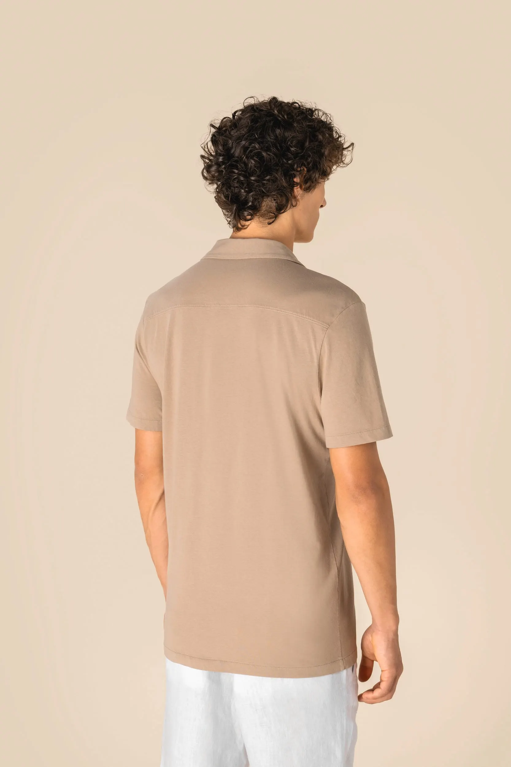 Camisa ecorresponsable efecto lavado de punto jersey manga corta con cuello bowling hombre