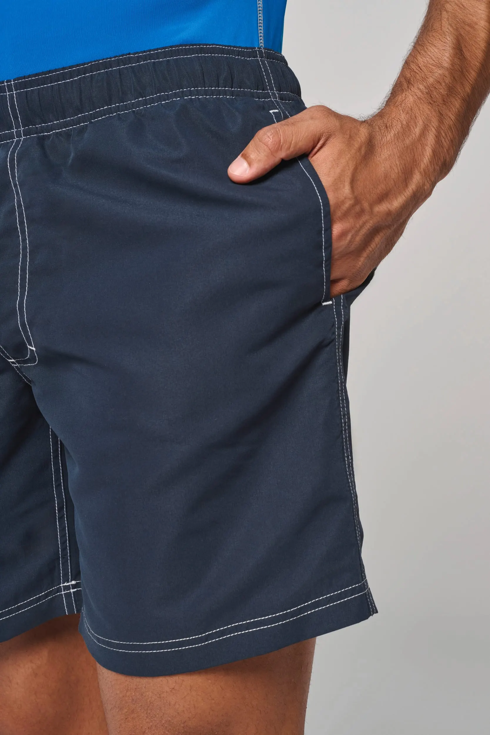 Bañador tipo short