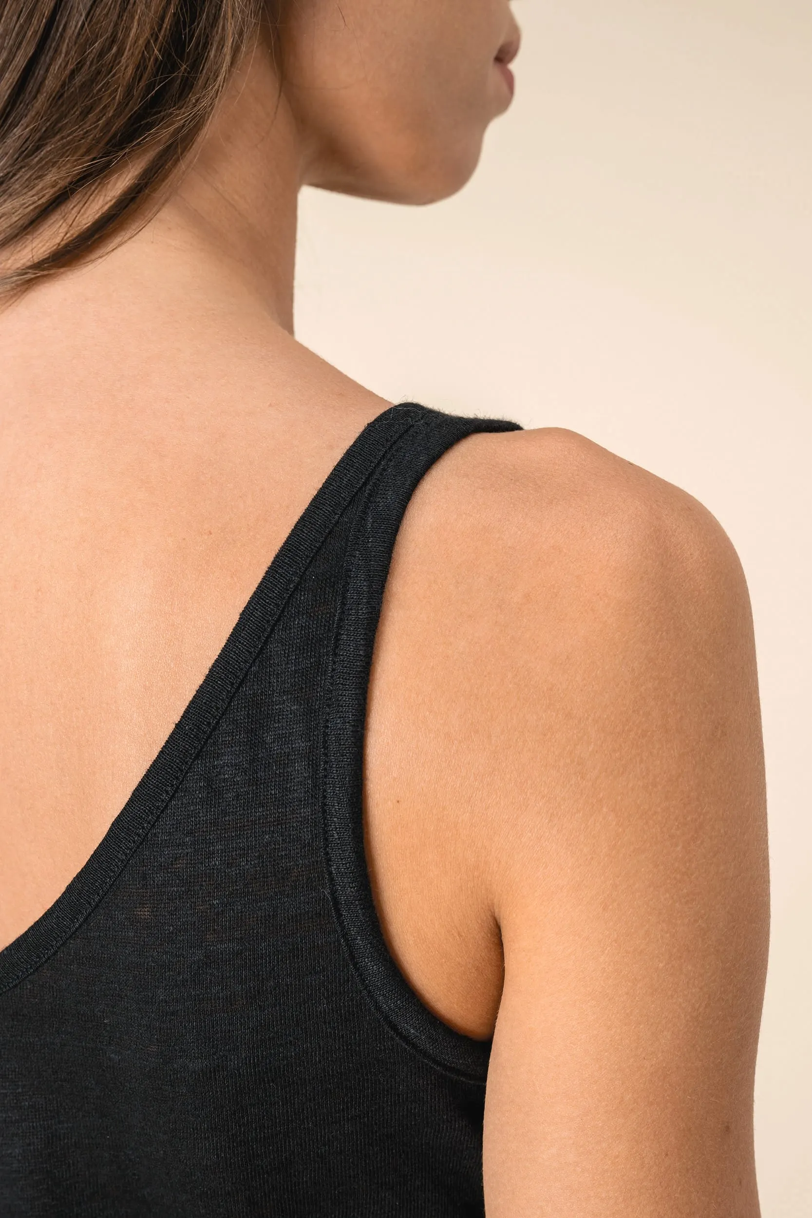 Camiseta de tirantes de lino mujer