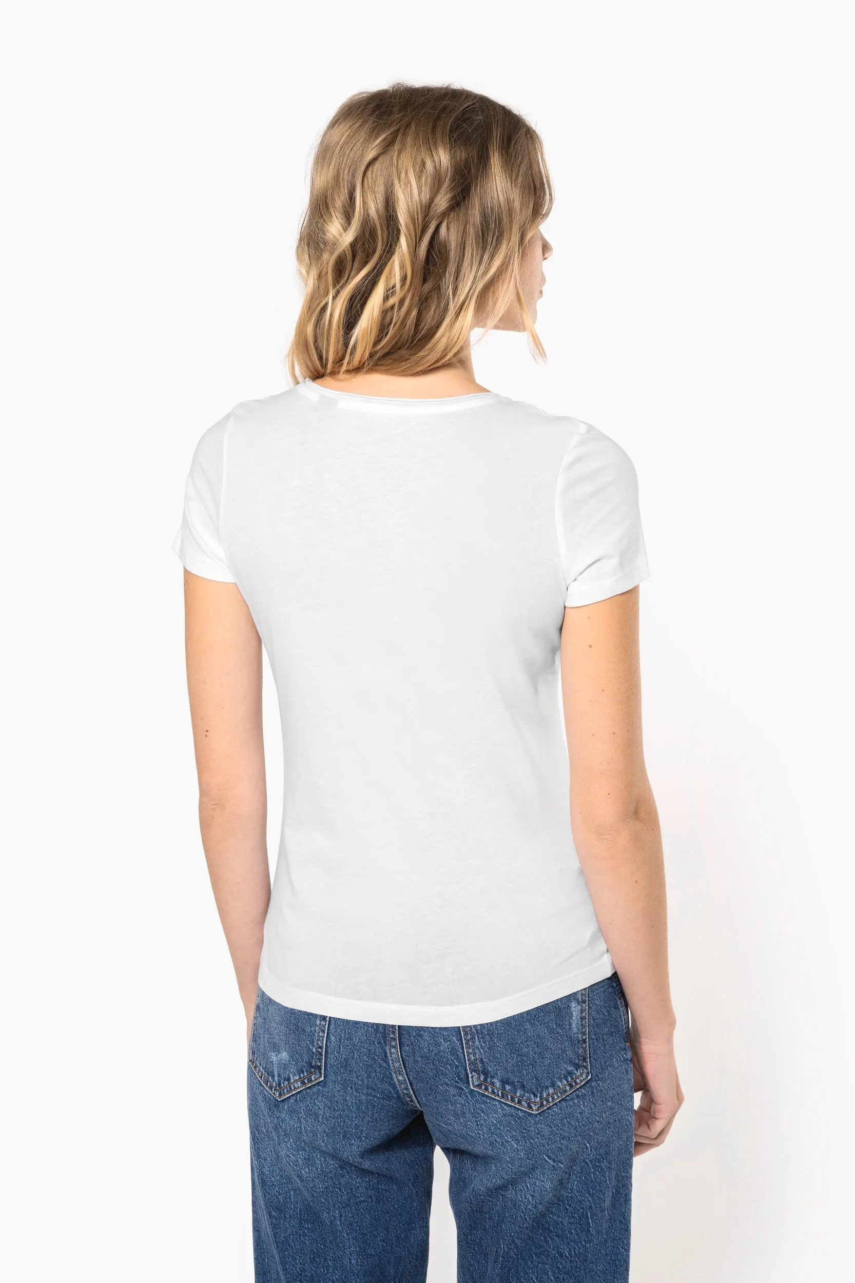 Camiseta orgánica con cuello sin costuras y manga corta mujer