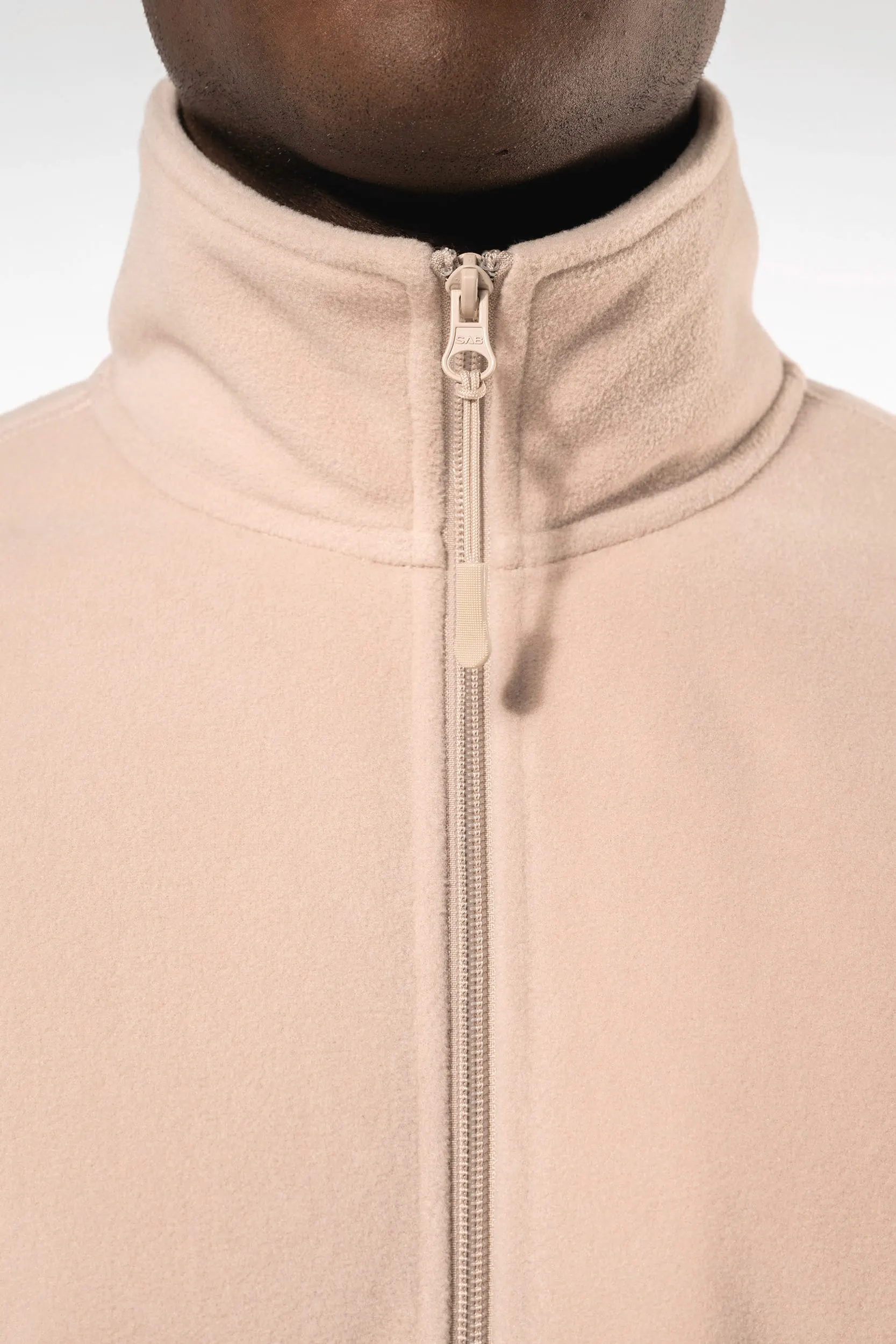 Chaqueta polar ajustable con puños elásticos