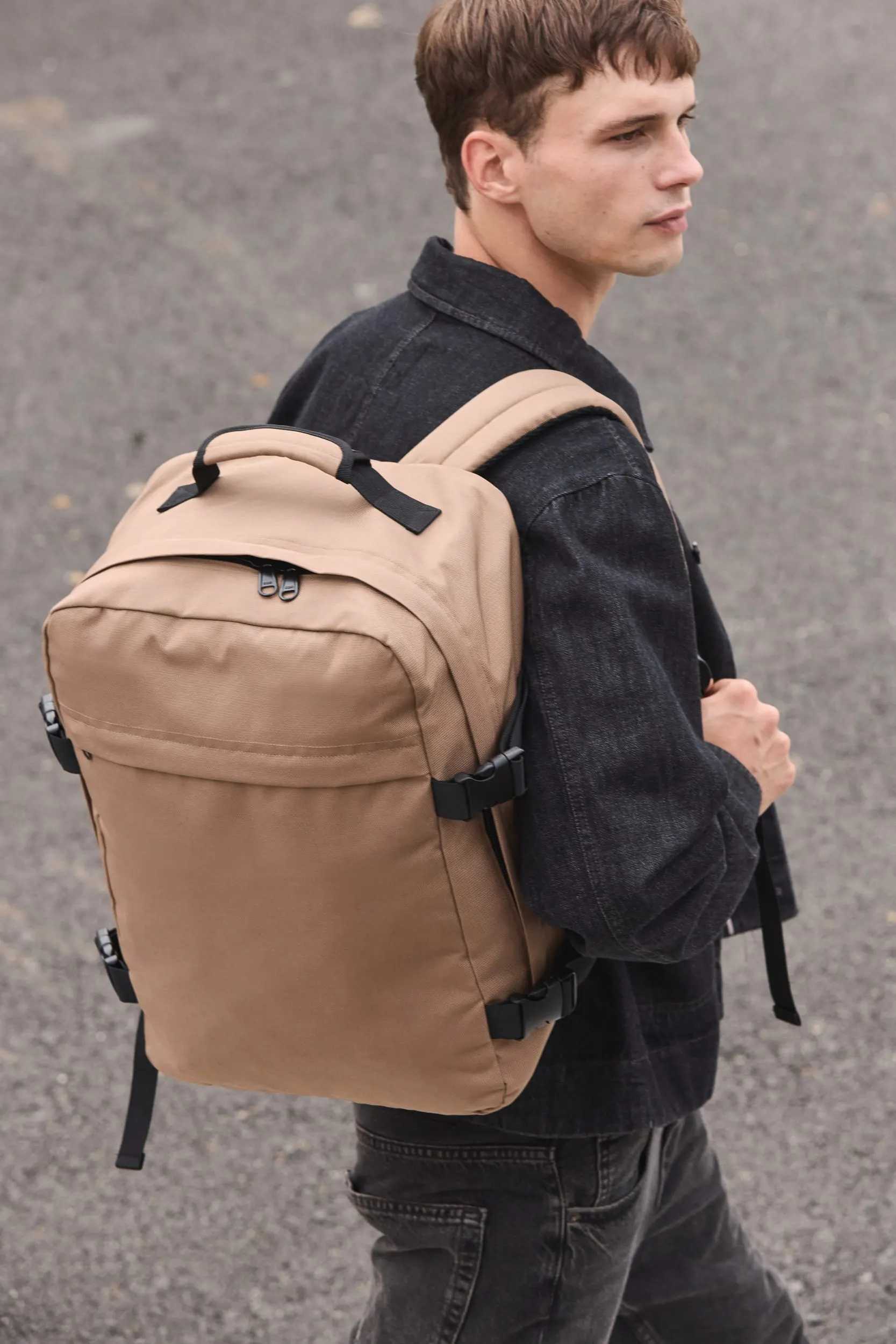 Mochila de viaje multiusos
